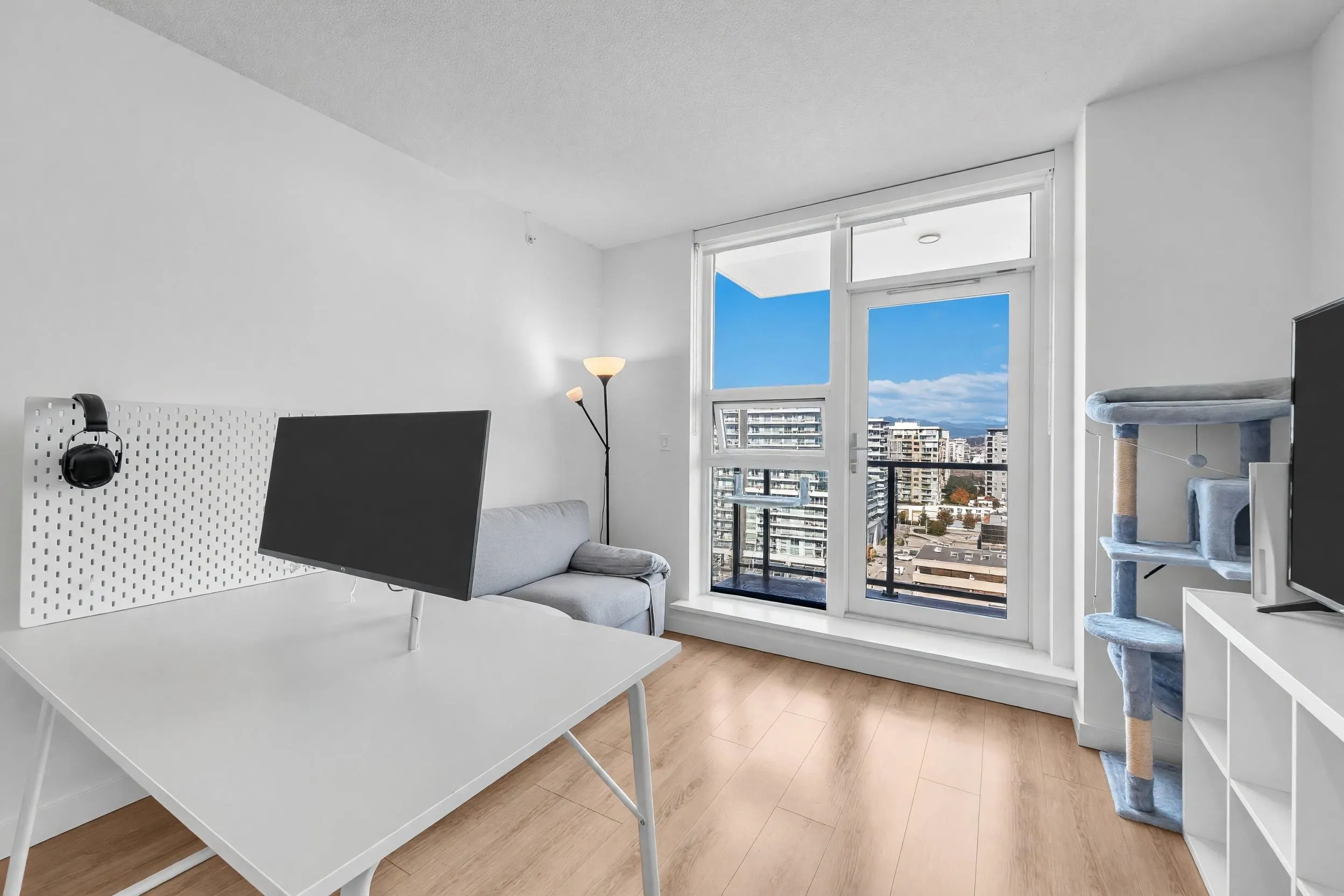6633 Buswell Street #1304