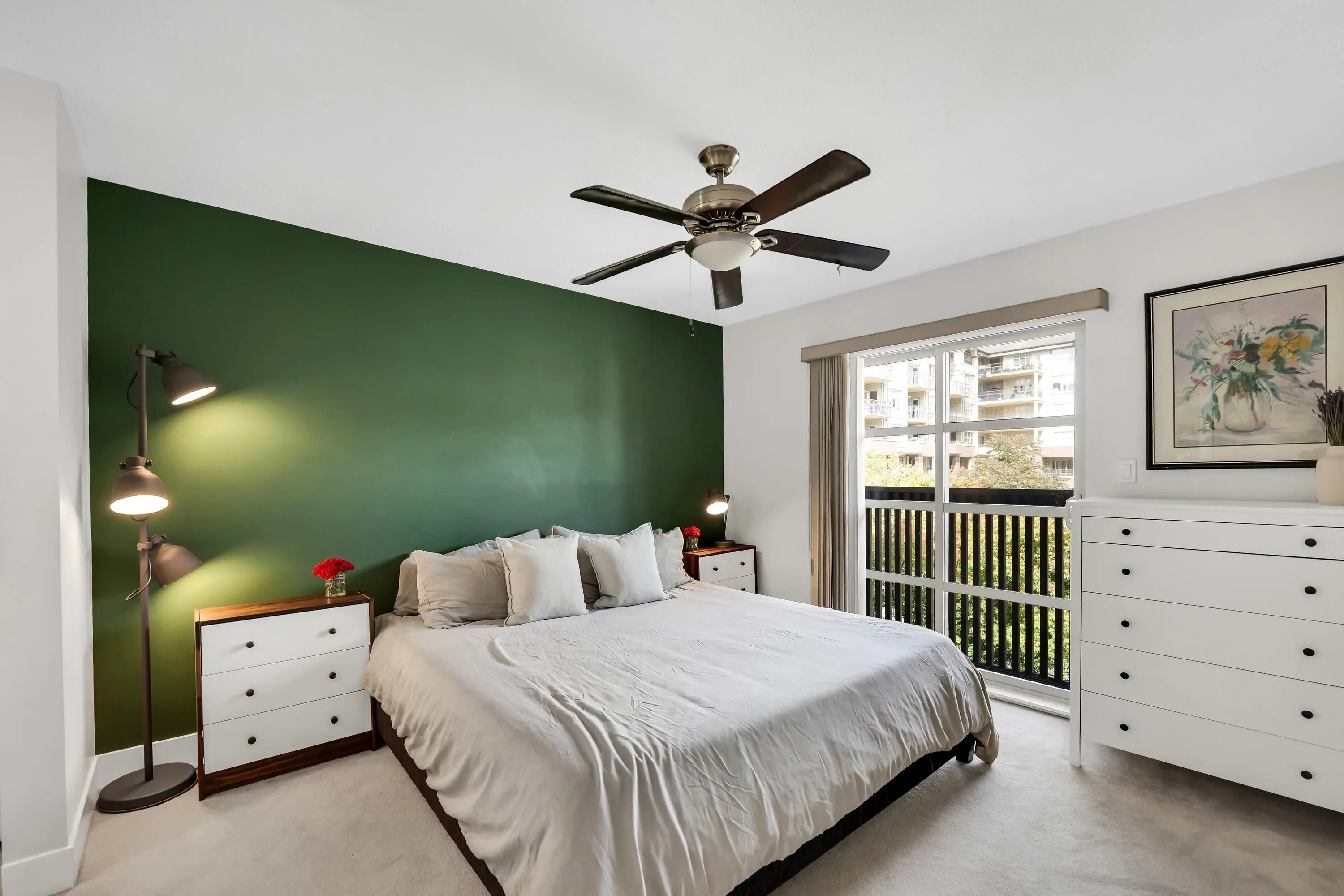 1216 Village Green Way