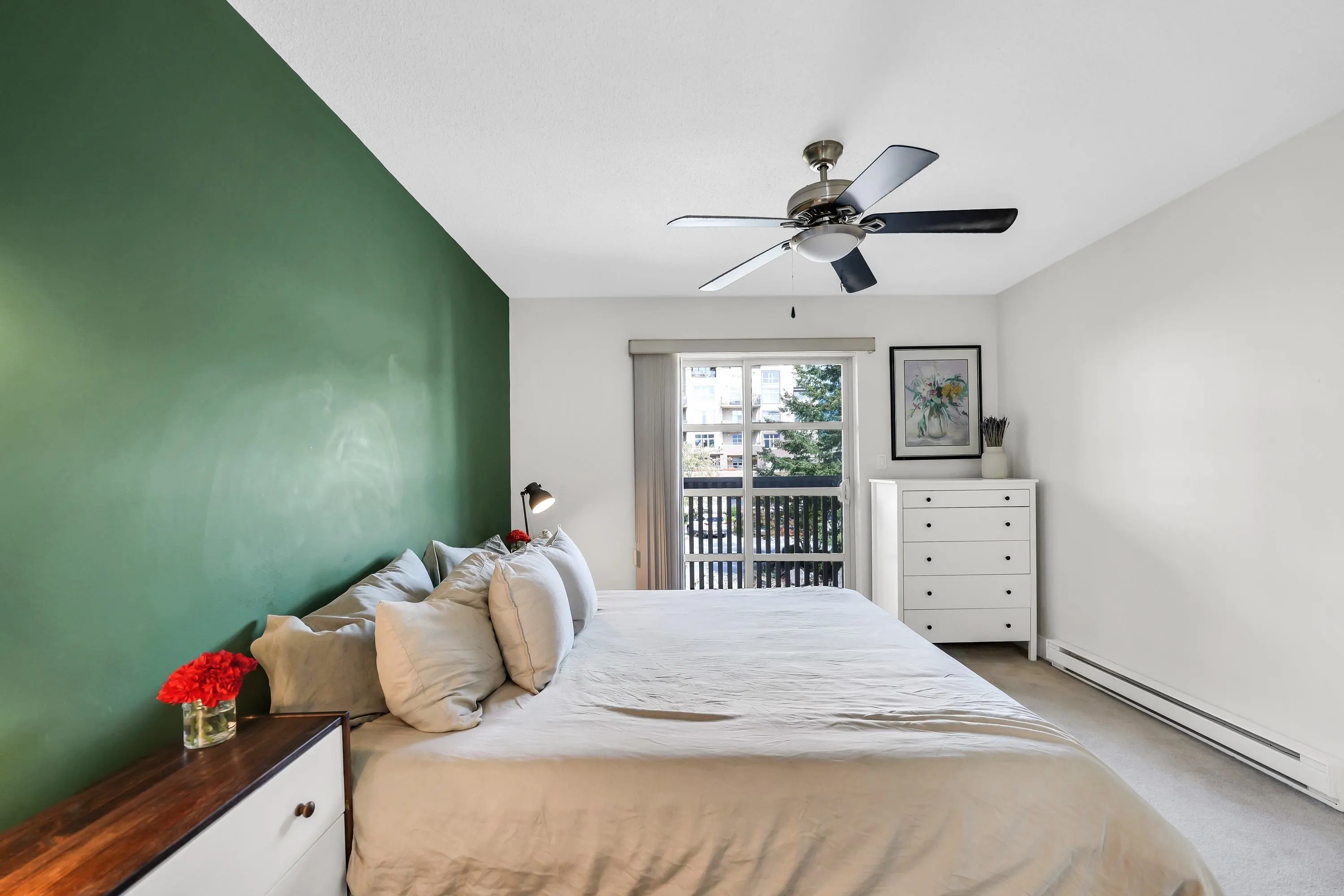 1216 Village Green Way