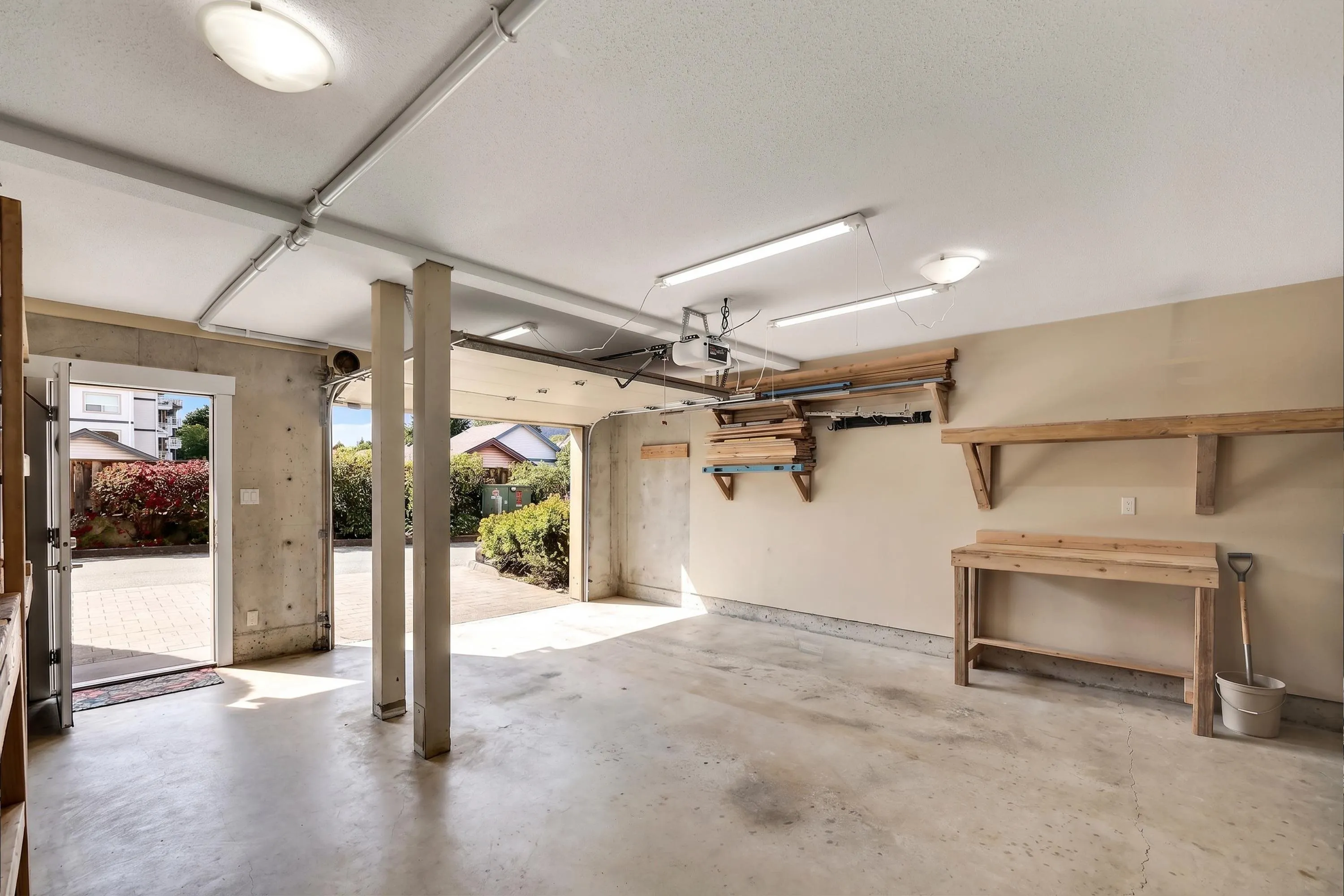 1216 Village Green Way