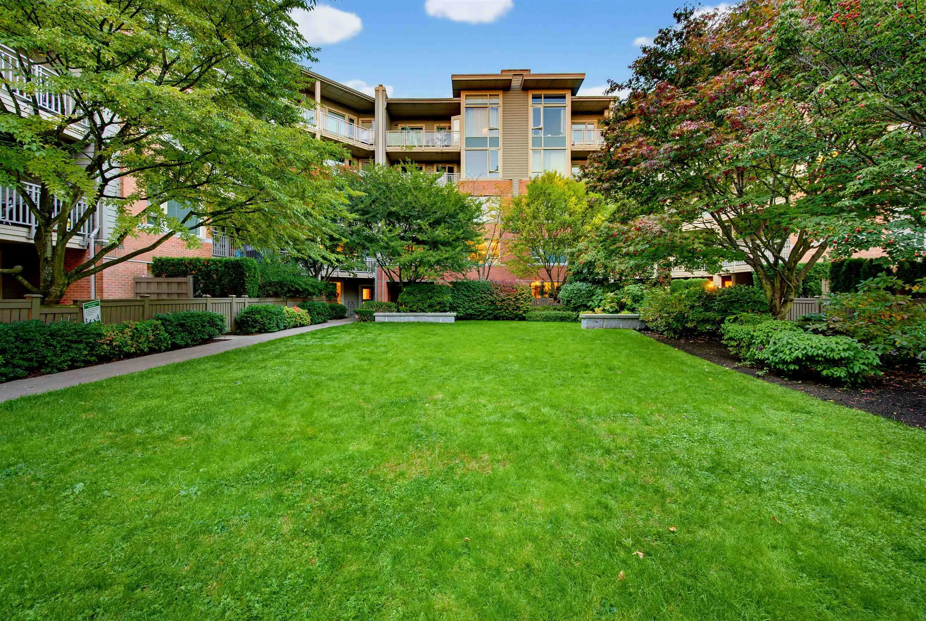 119 W 22nd Street #411