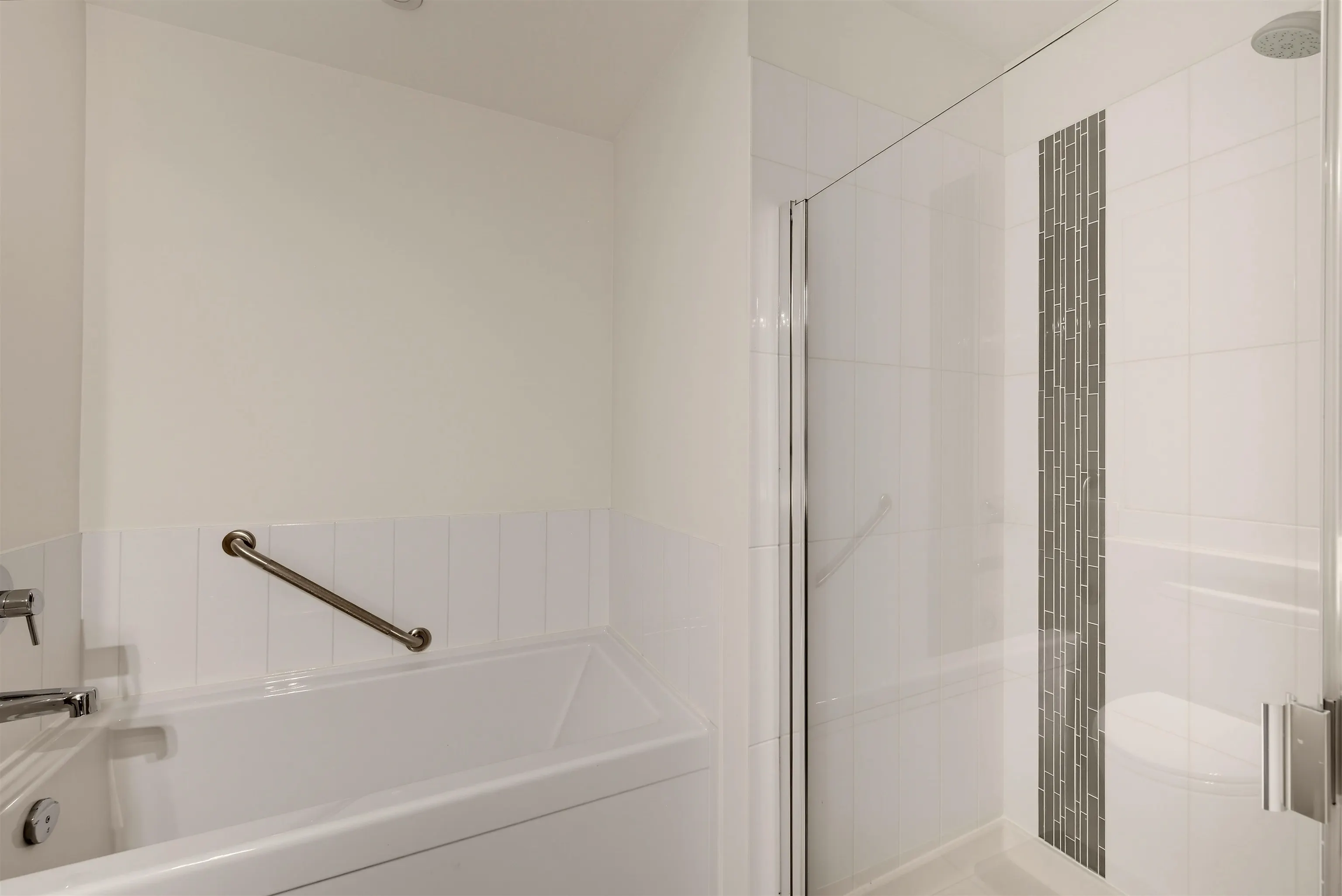 119 W 22nd Street #411