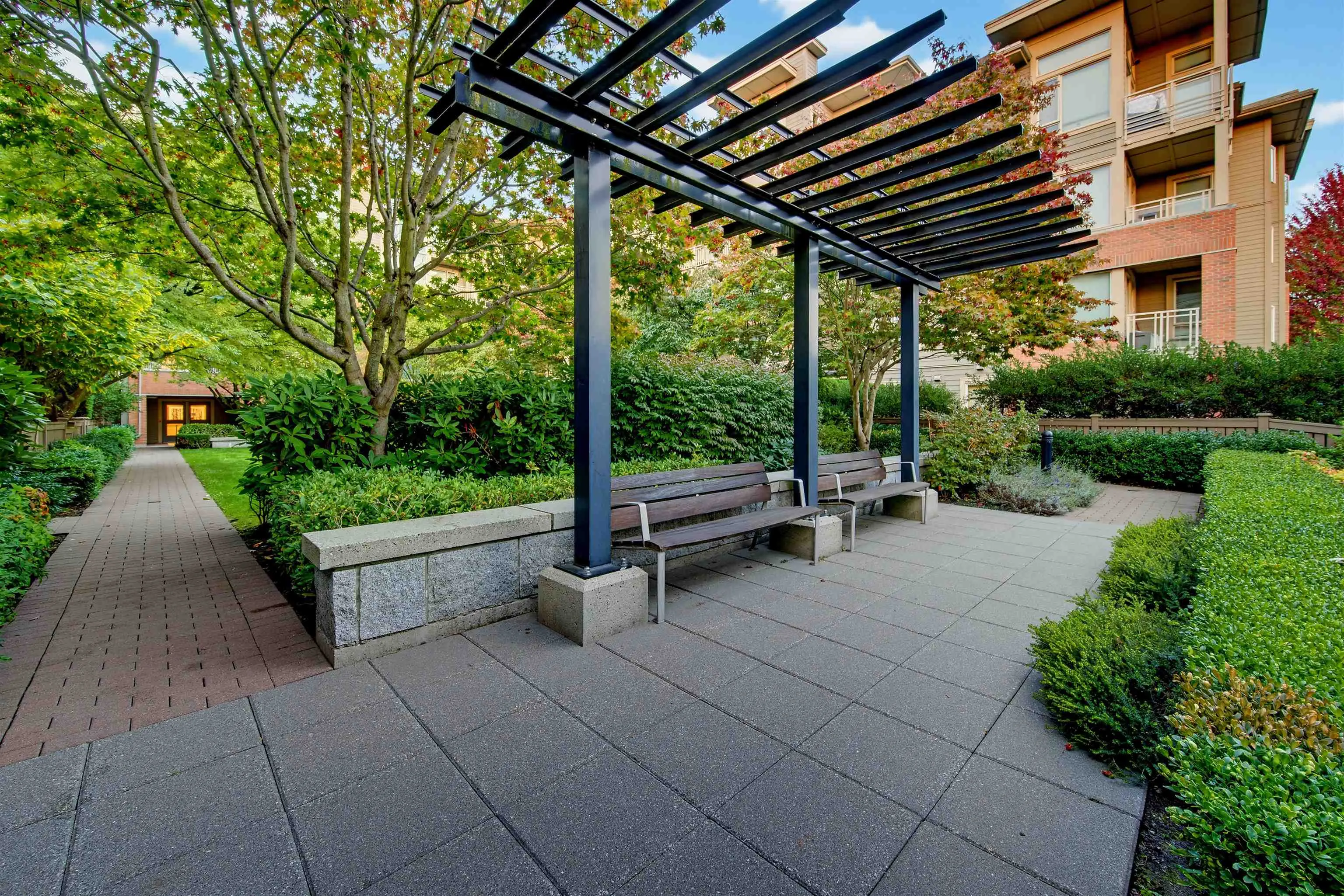 119 W 22nd Street #411