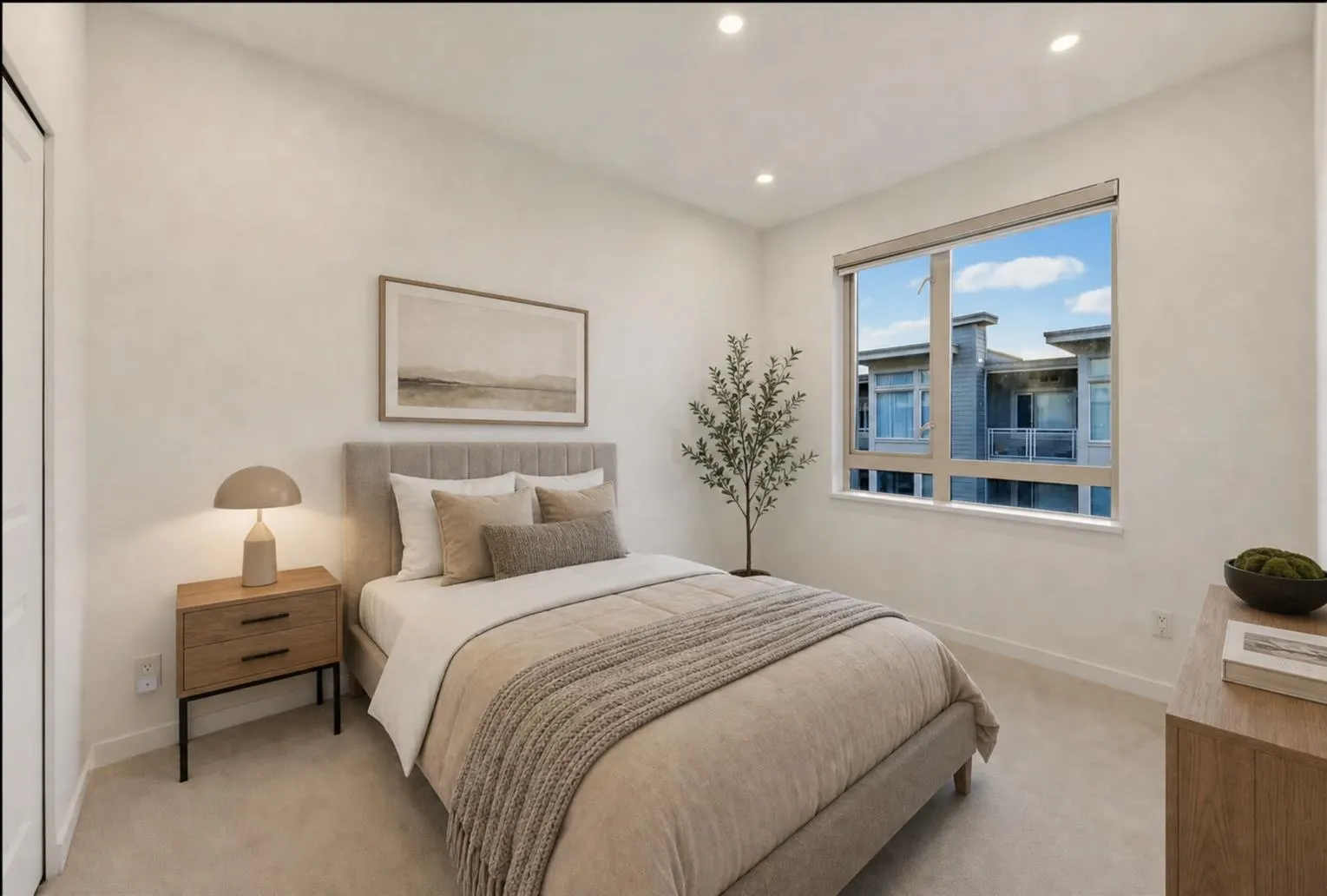119 W 22nd Street #411