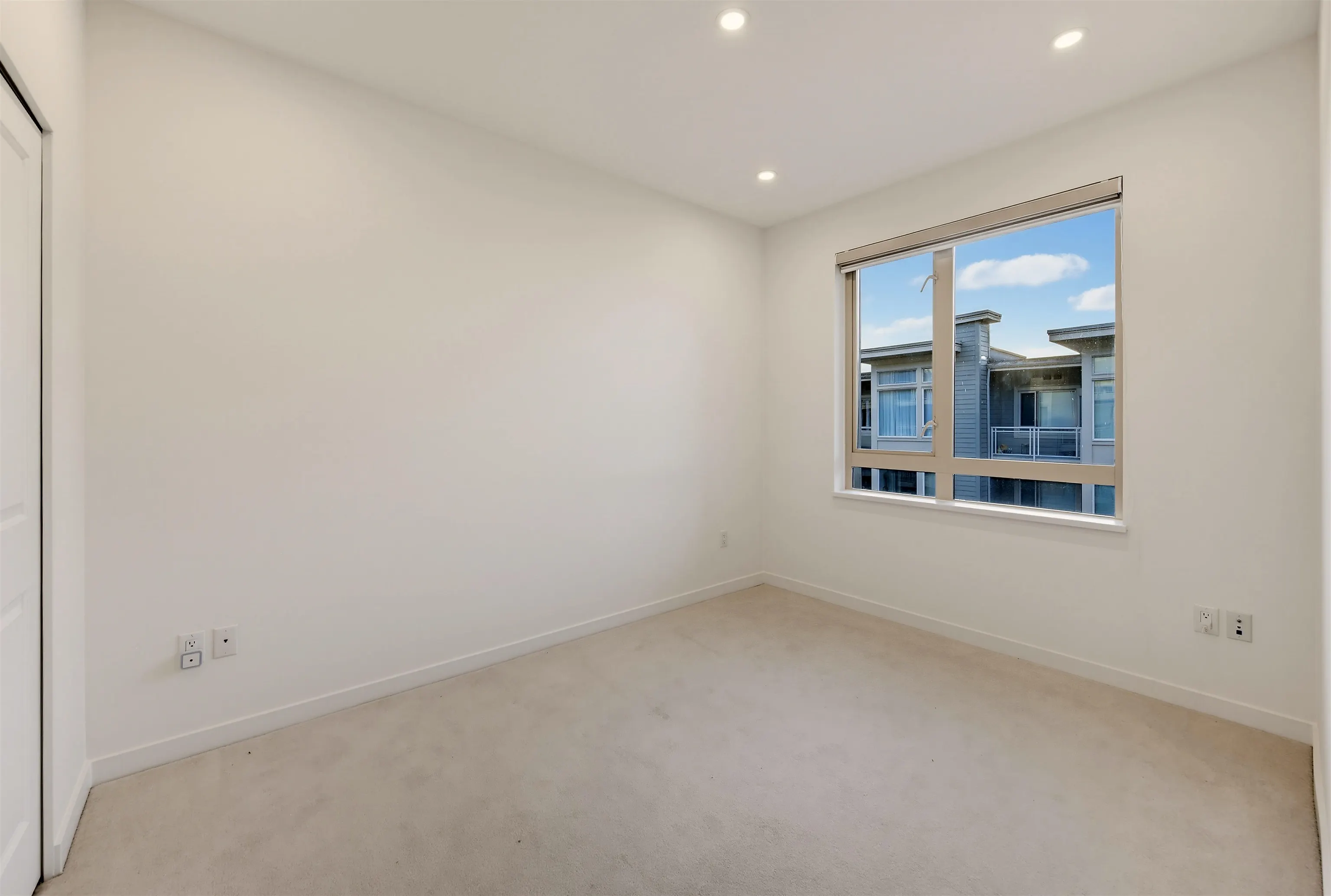 119 W 22nd Street #411