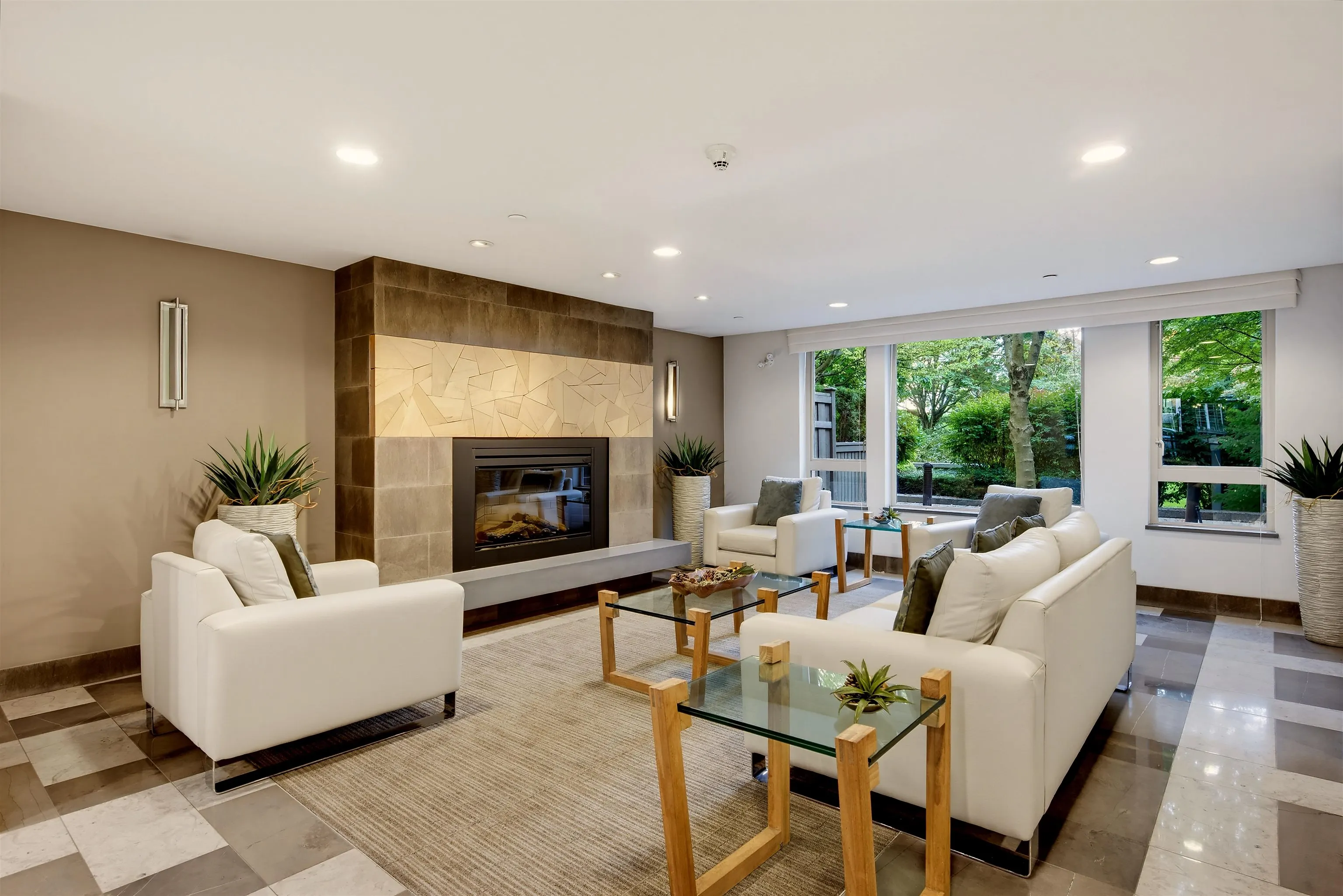 119 W 22nd Street #411
