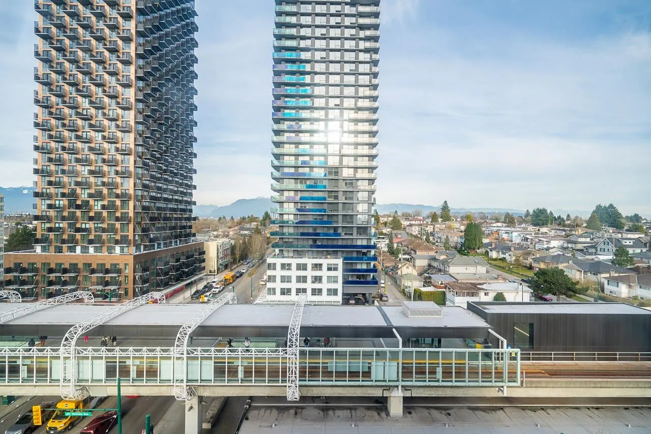 3438 Vanness Avenue #906