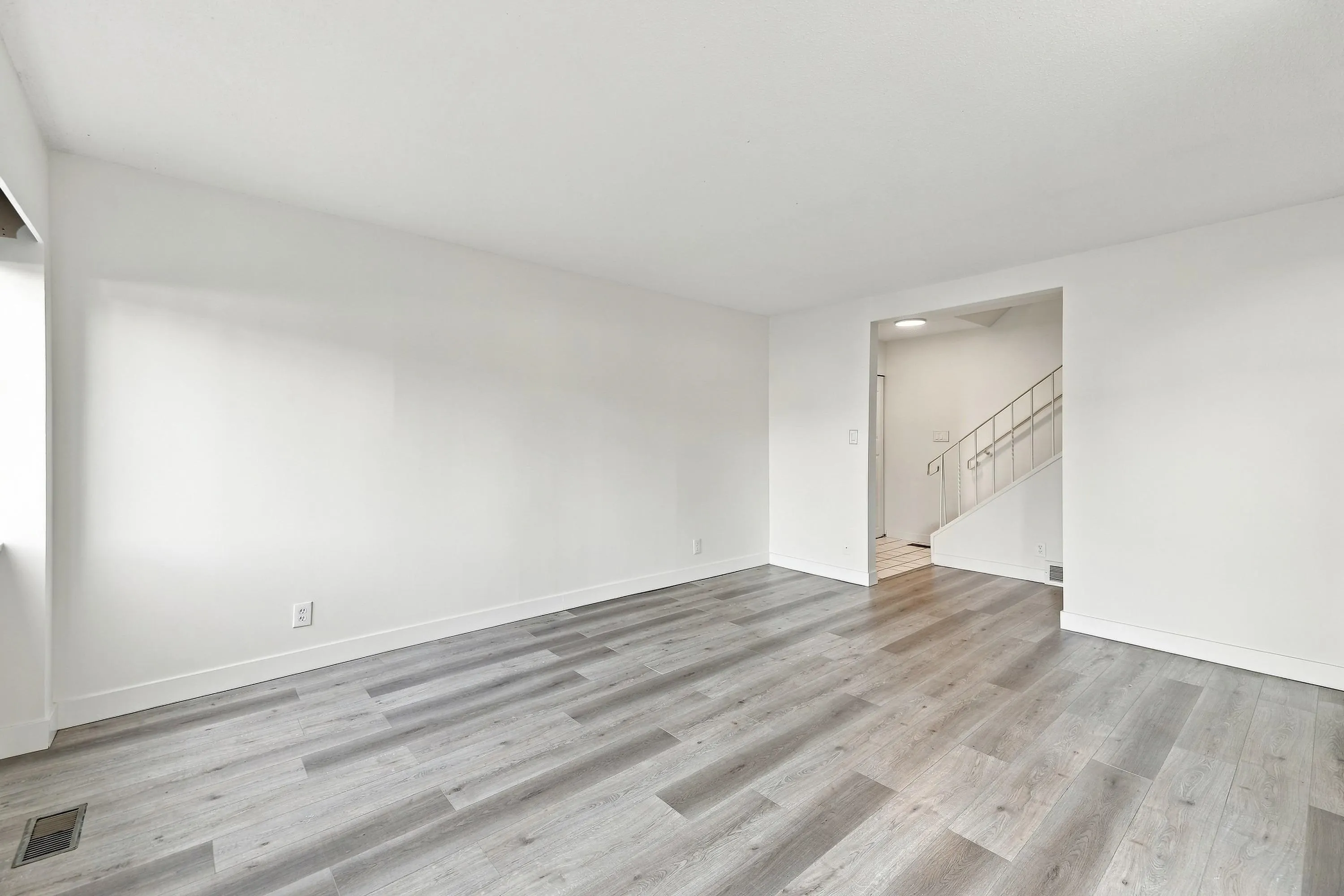 10565 153 Street #36