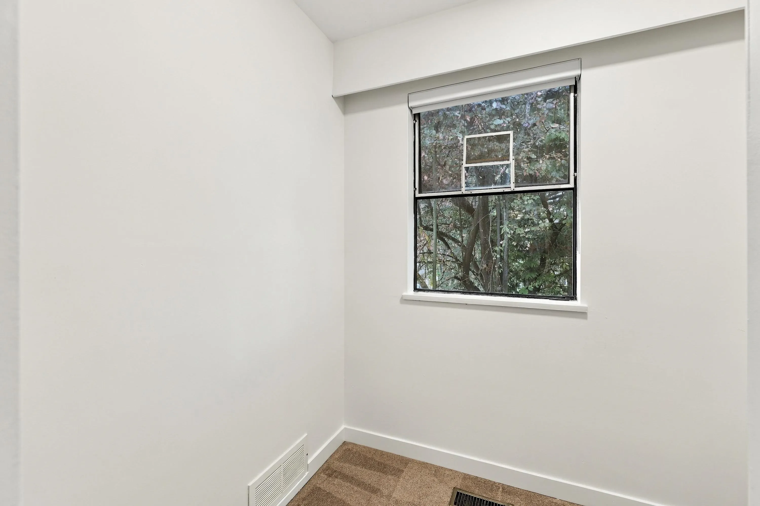 10565 153 Street #36