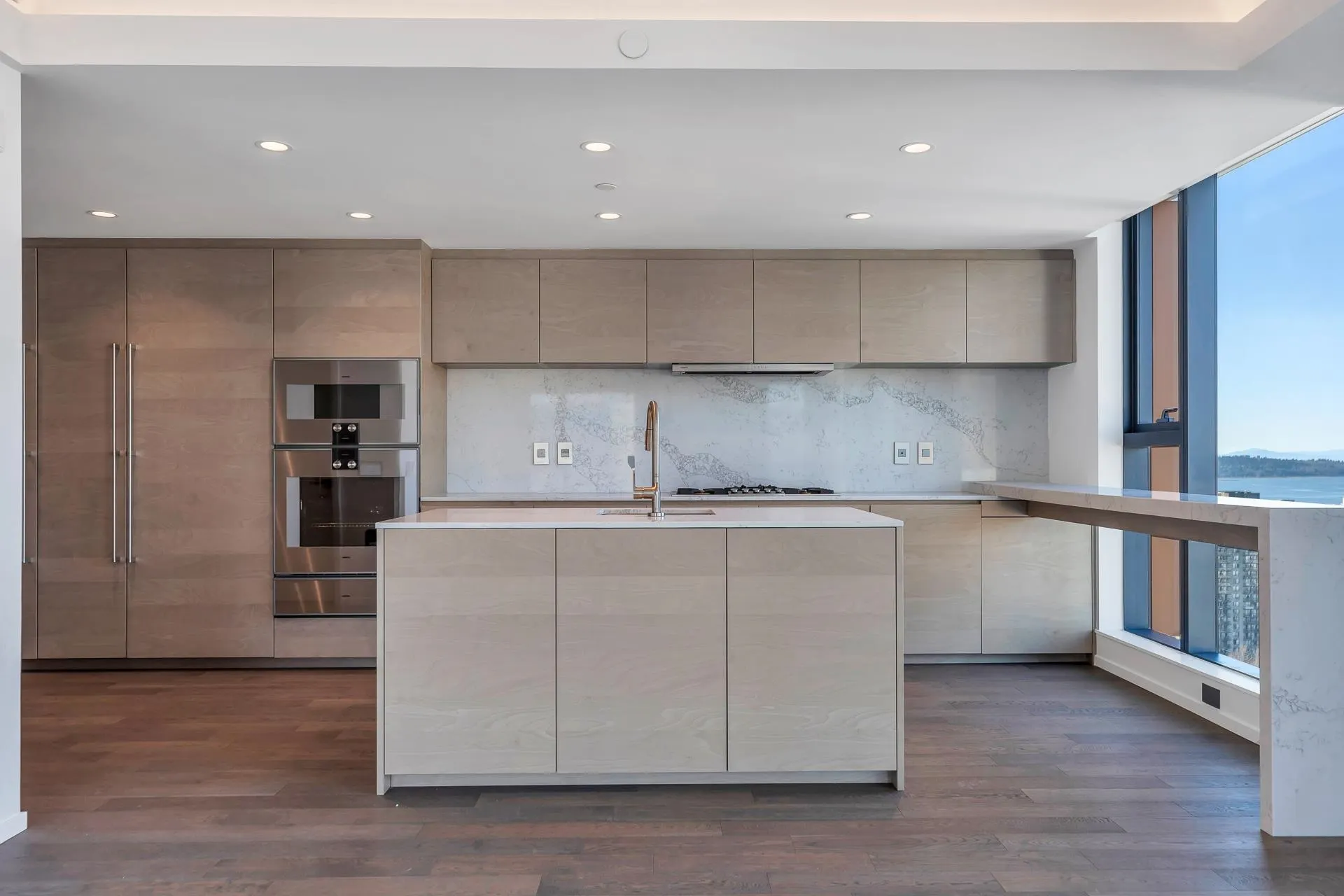 1482 Robson Street #2502