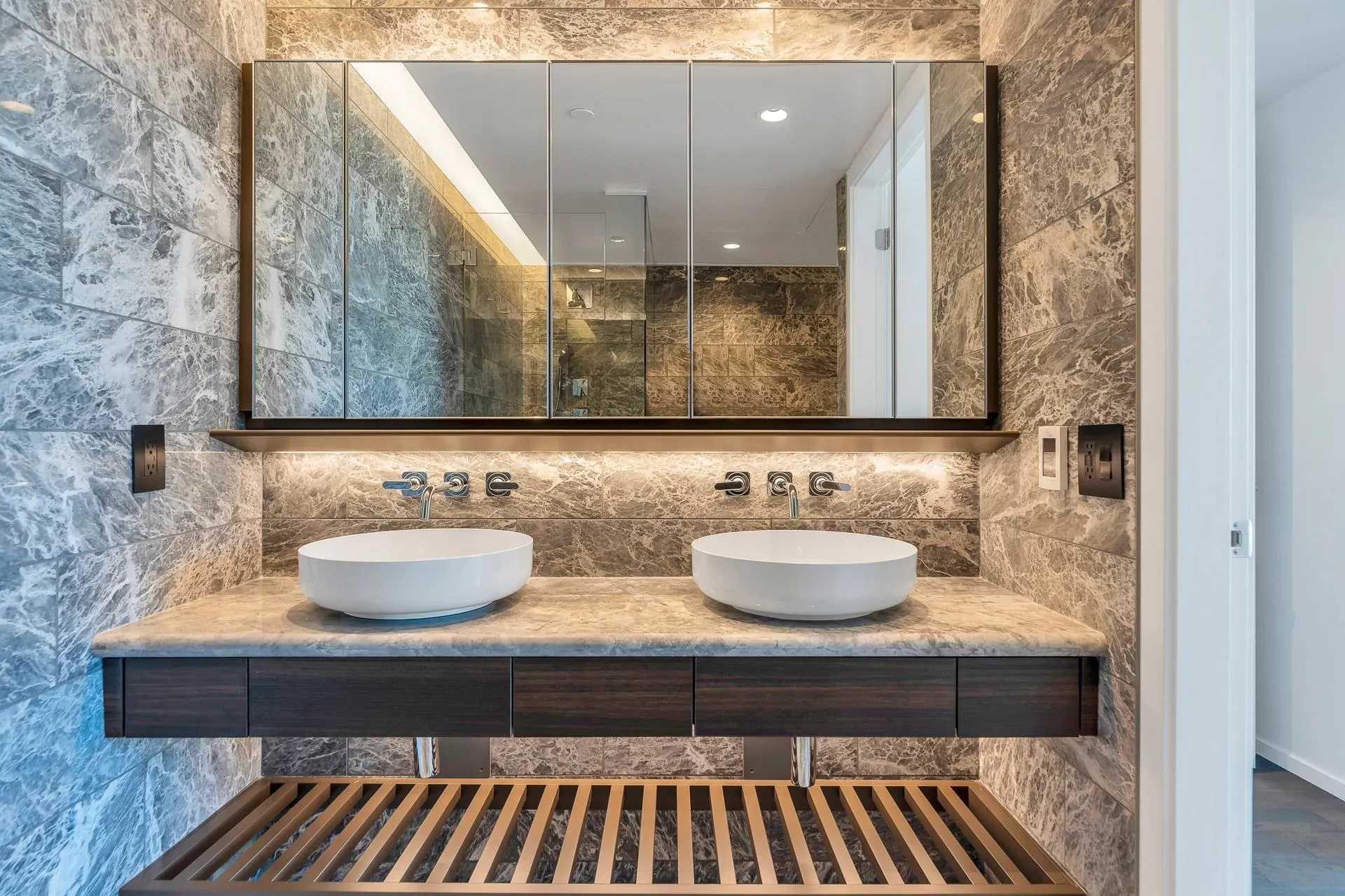 1482 Robson Street #2502