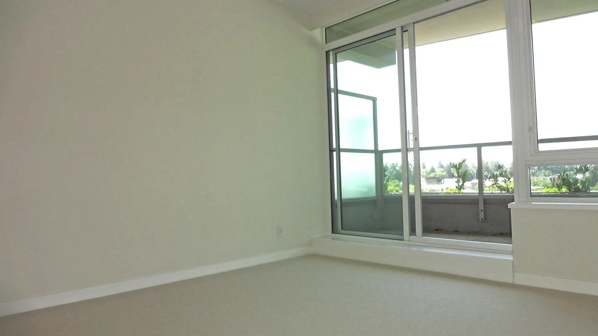 768 Arthur Erickson Place #400