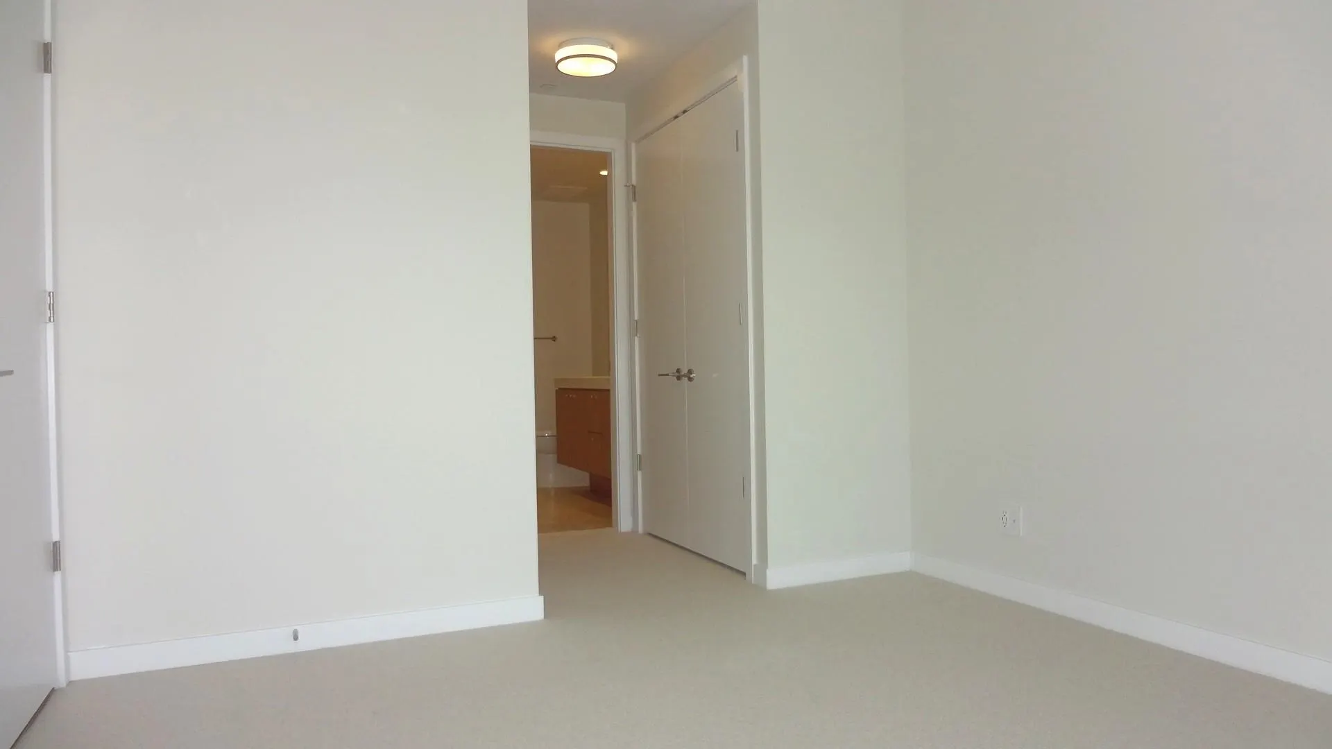 768 Arthur Erickson Place #400
