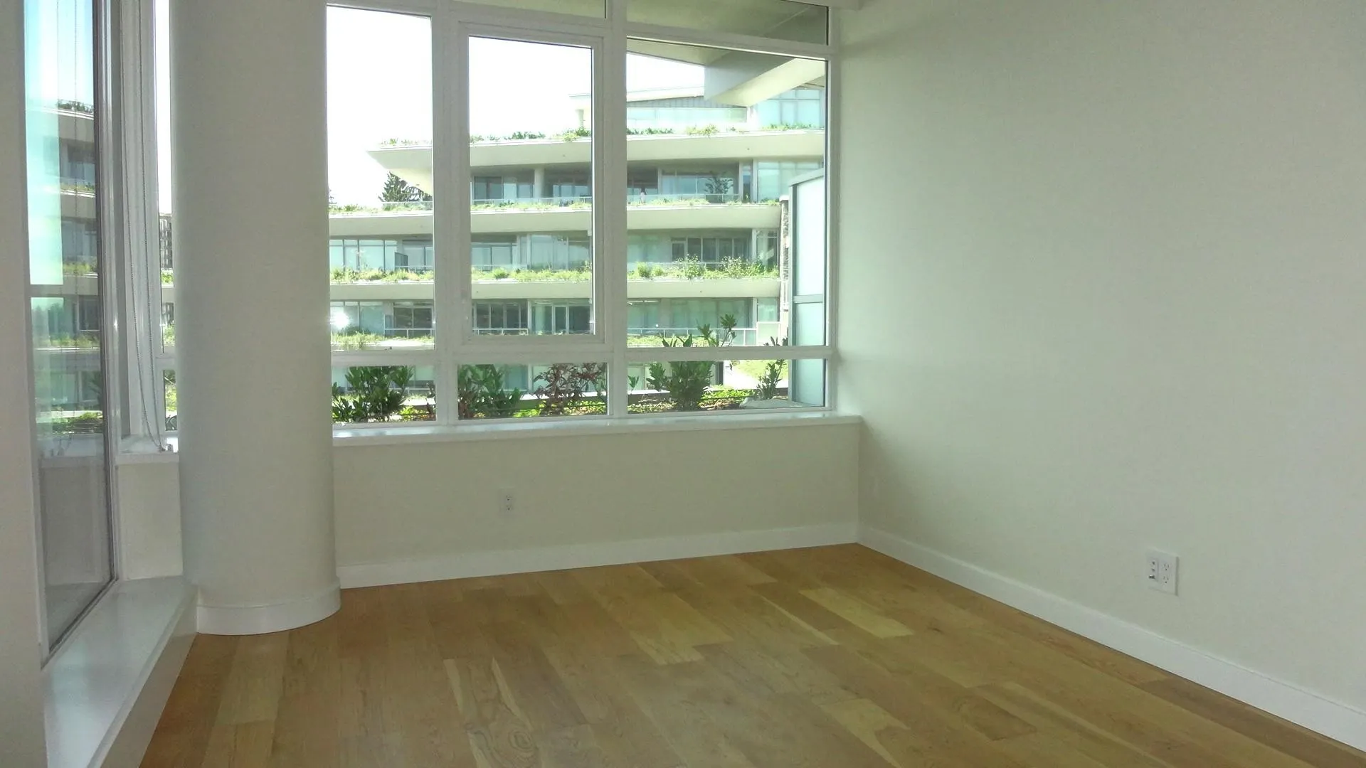 768 Arthur Erickson Place #400