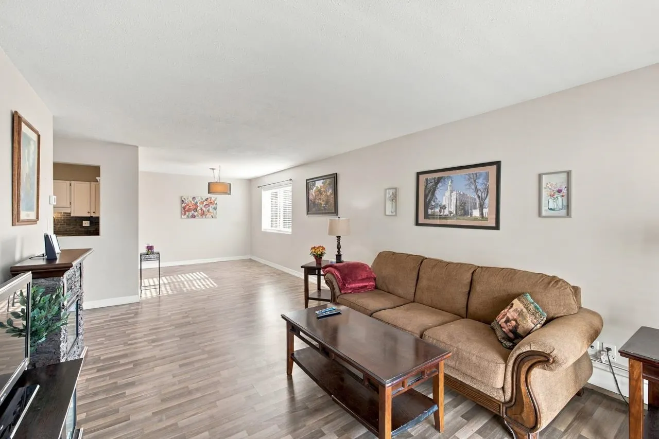 32040 Tims Avenue #212