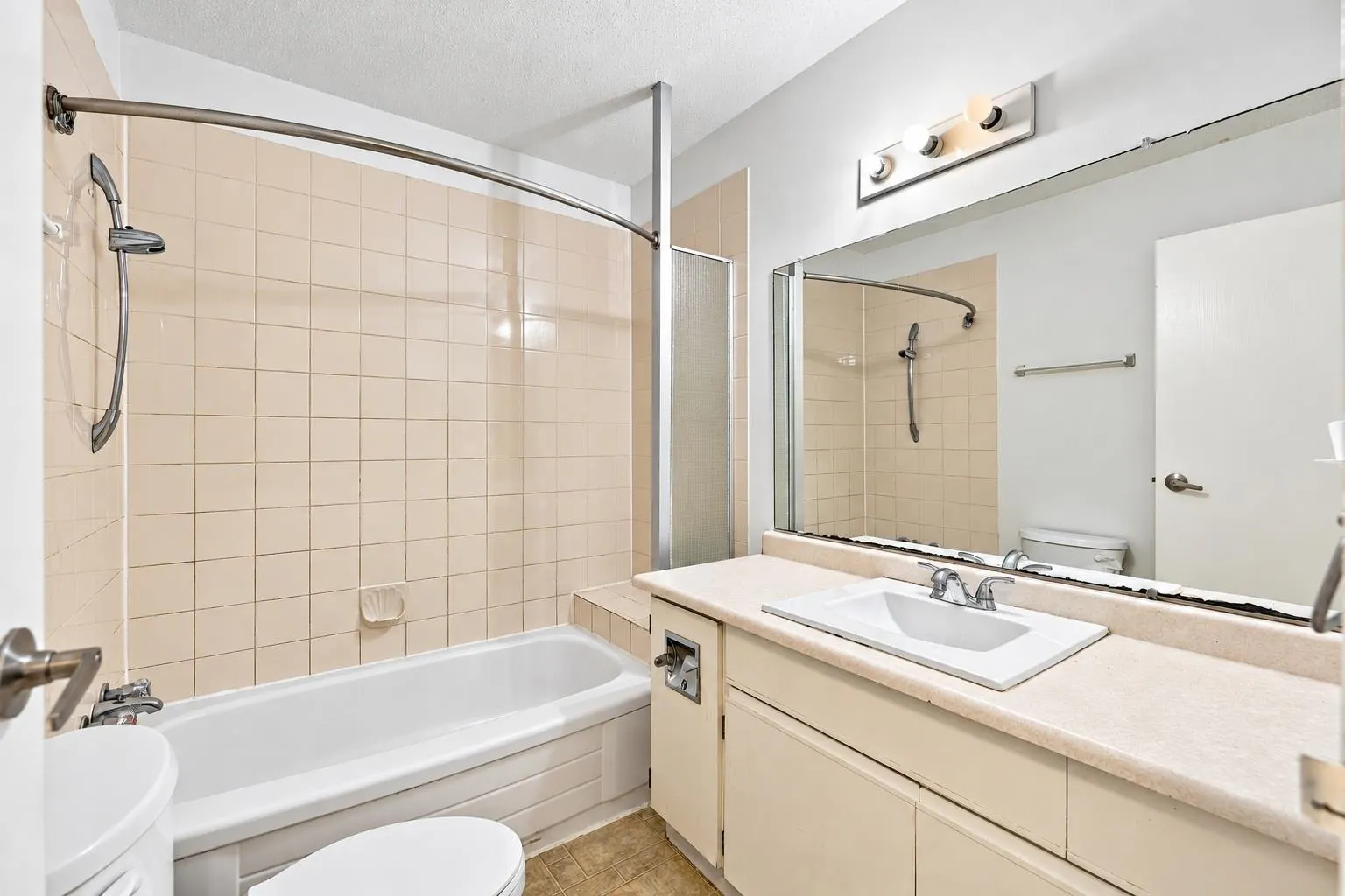 14803 Holly Park Lane