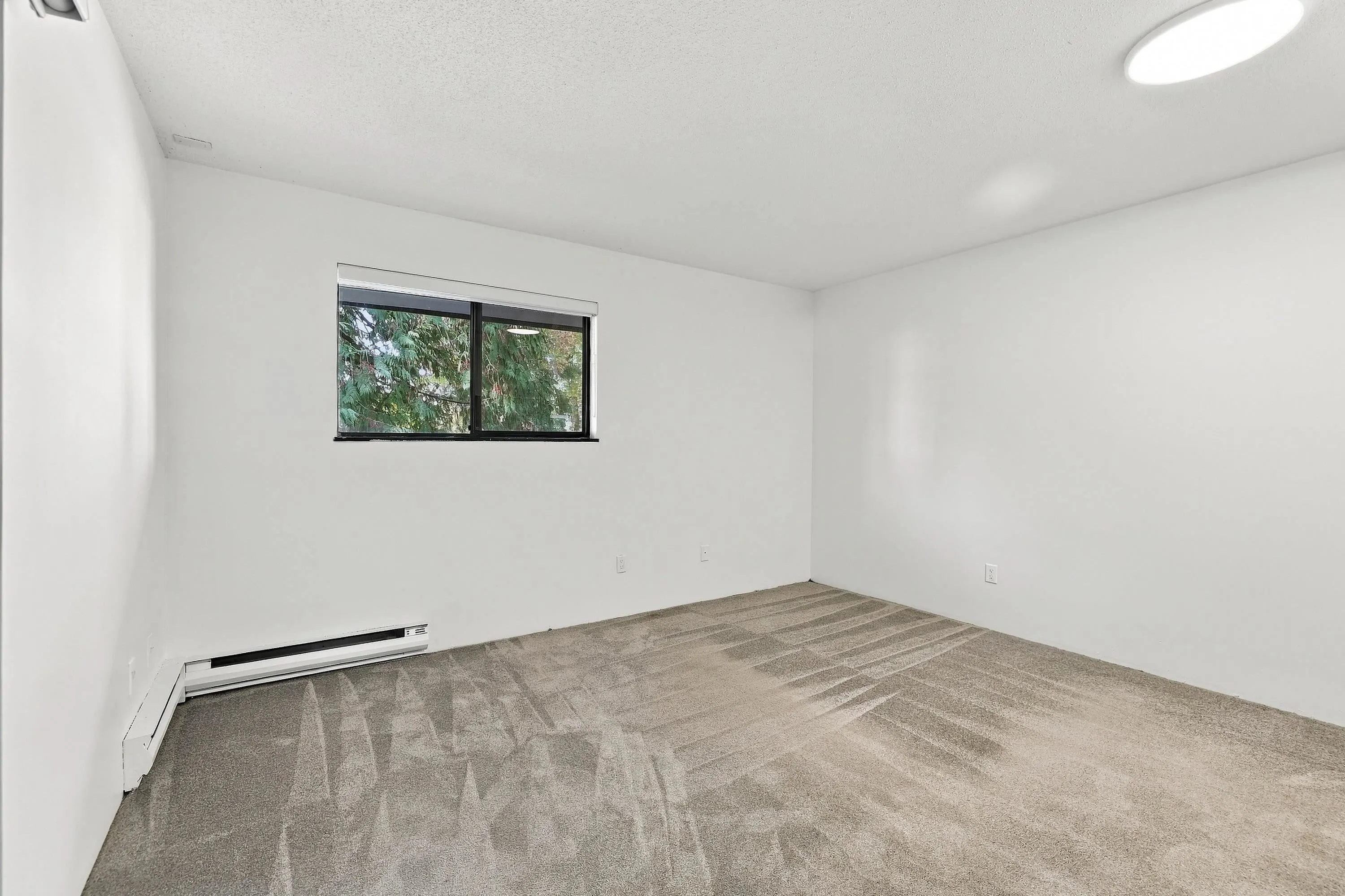 14803 Holly Park Lane