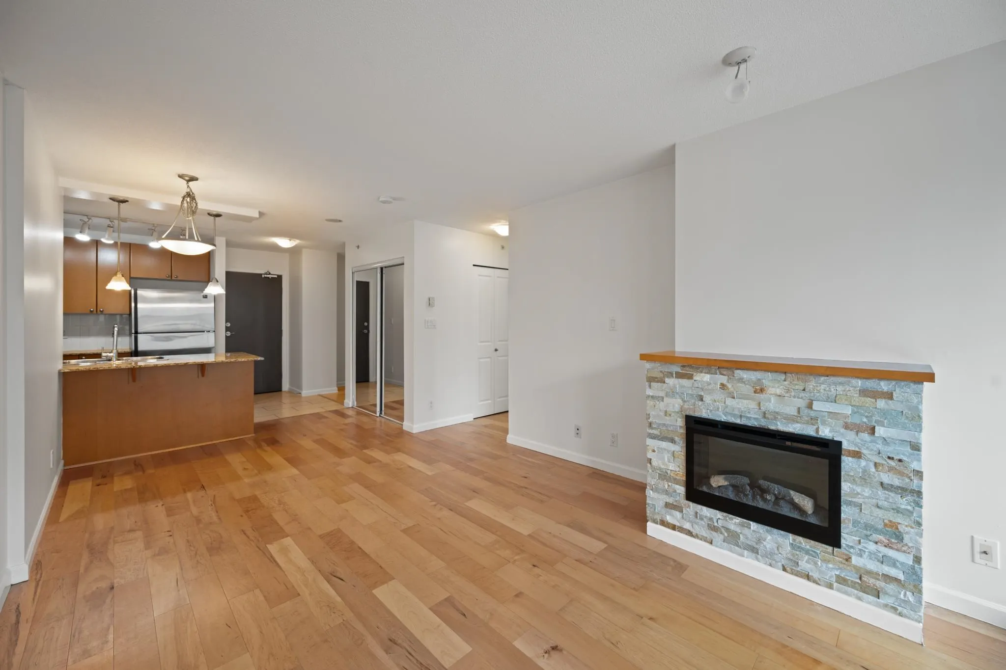 610 Victoria Street #508