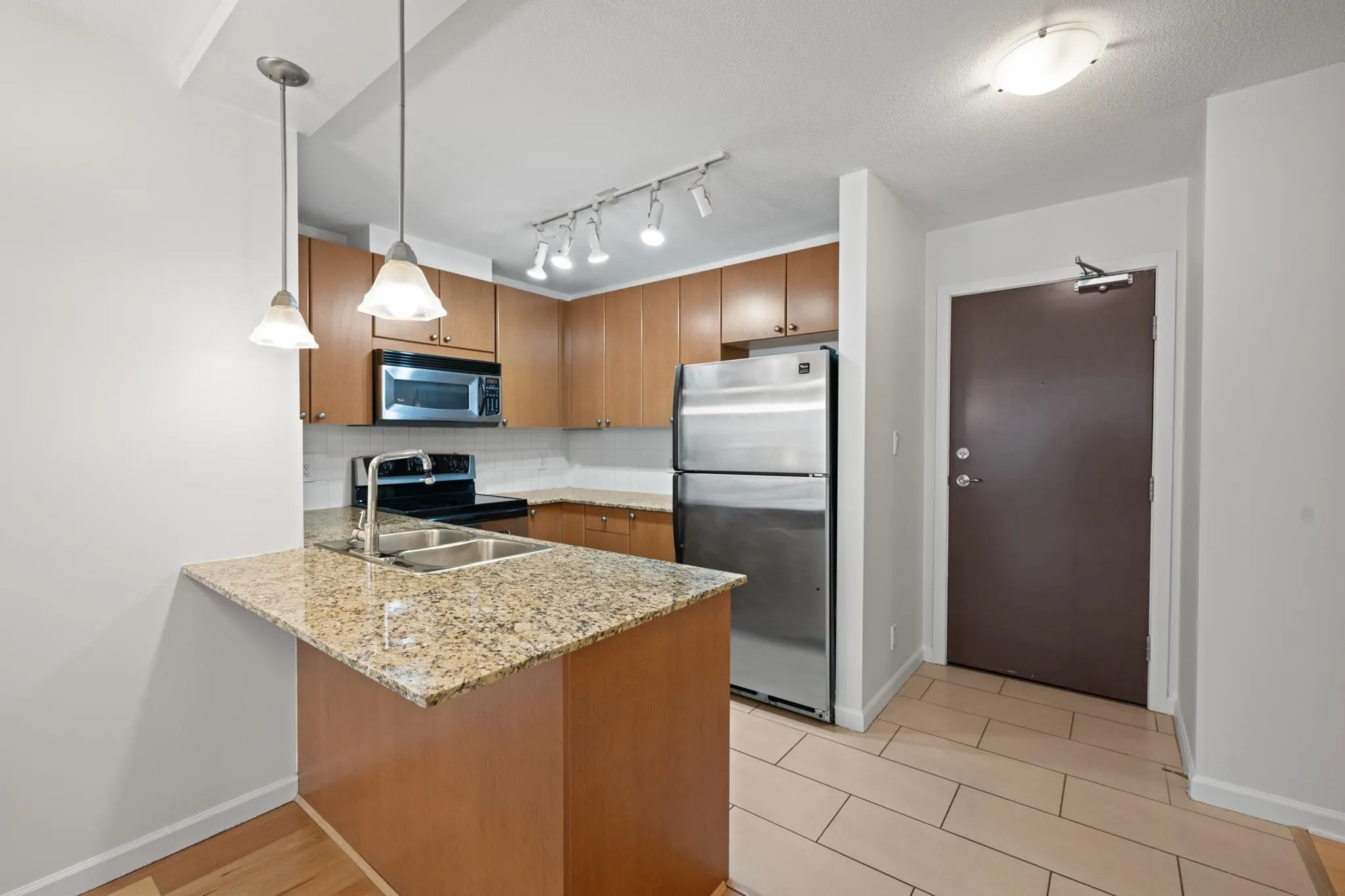 610 Victoria Street #508