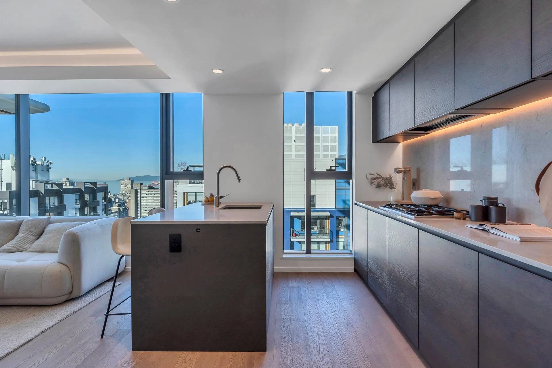 1482 Robson Street #1802