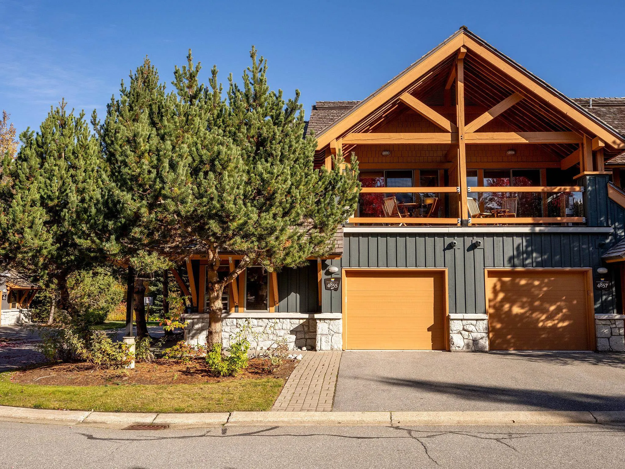 4855 Casabella Crescent