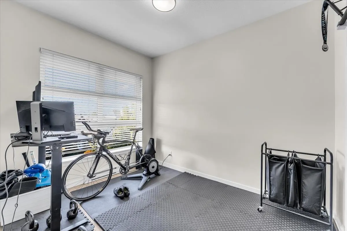 245 Brookes Street #302