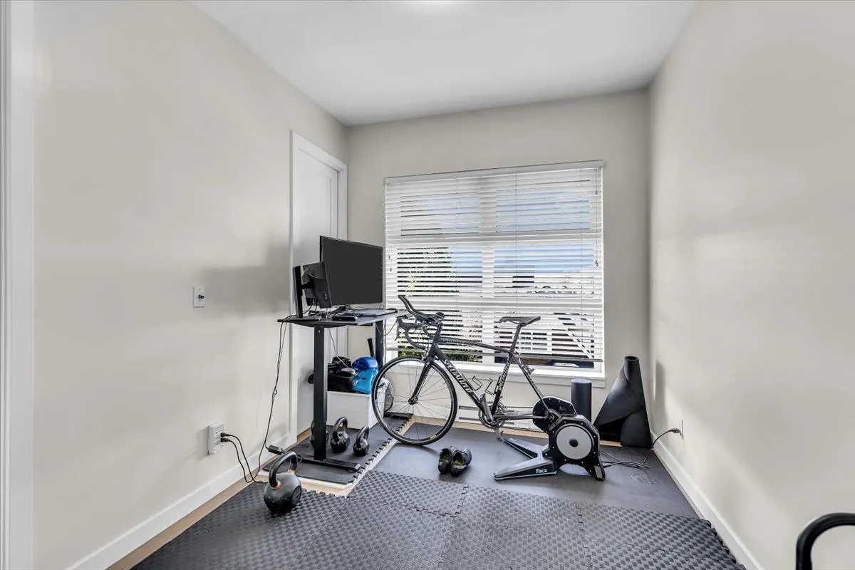 245 Brookes Street #302