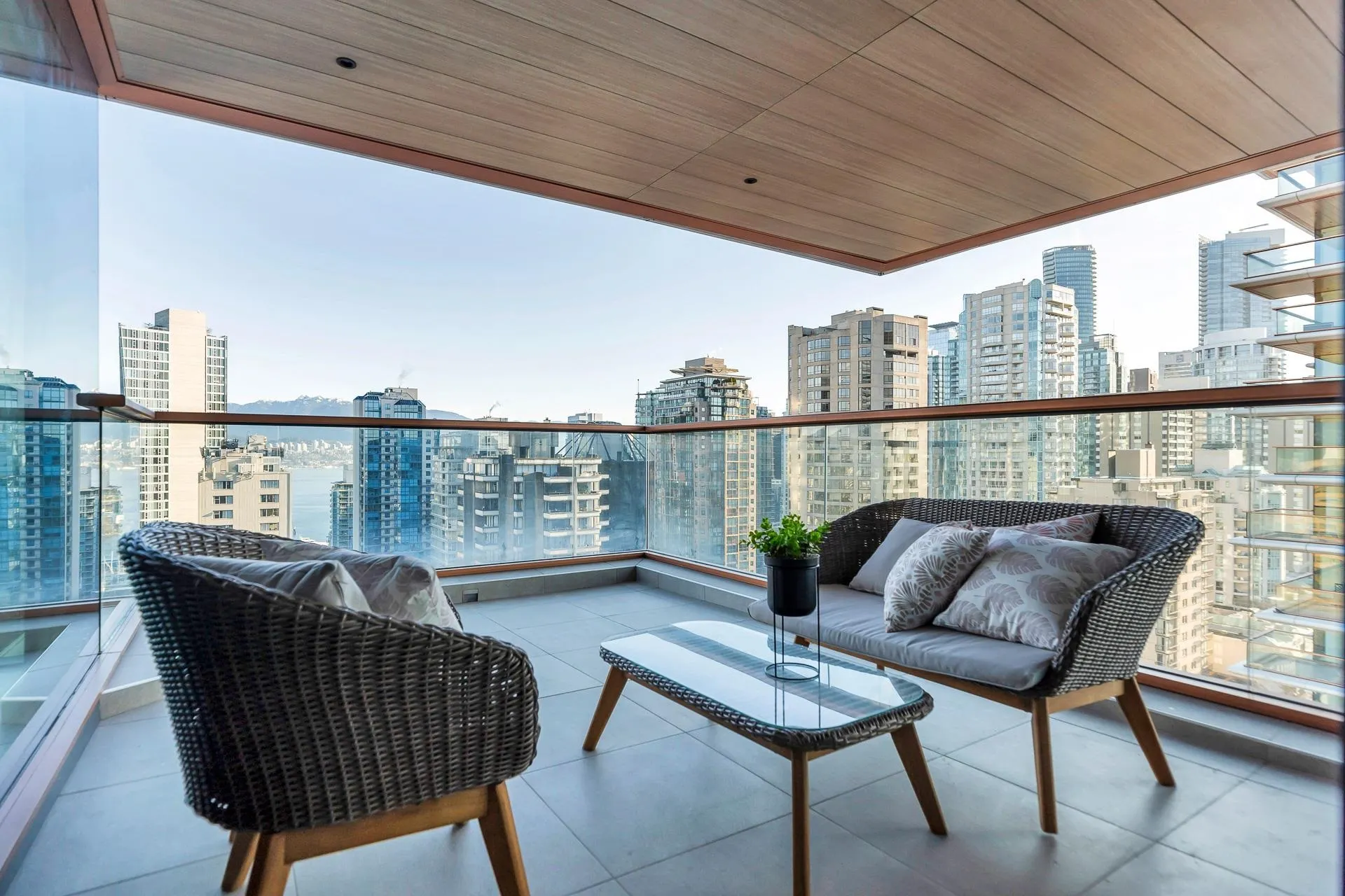 1408 Robson Street #2303