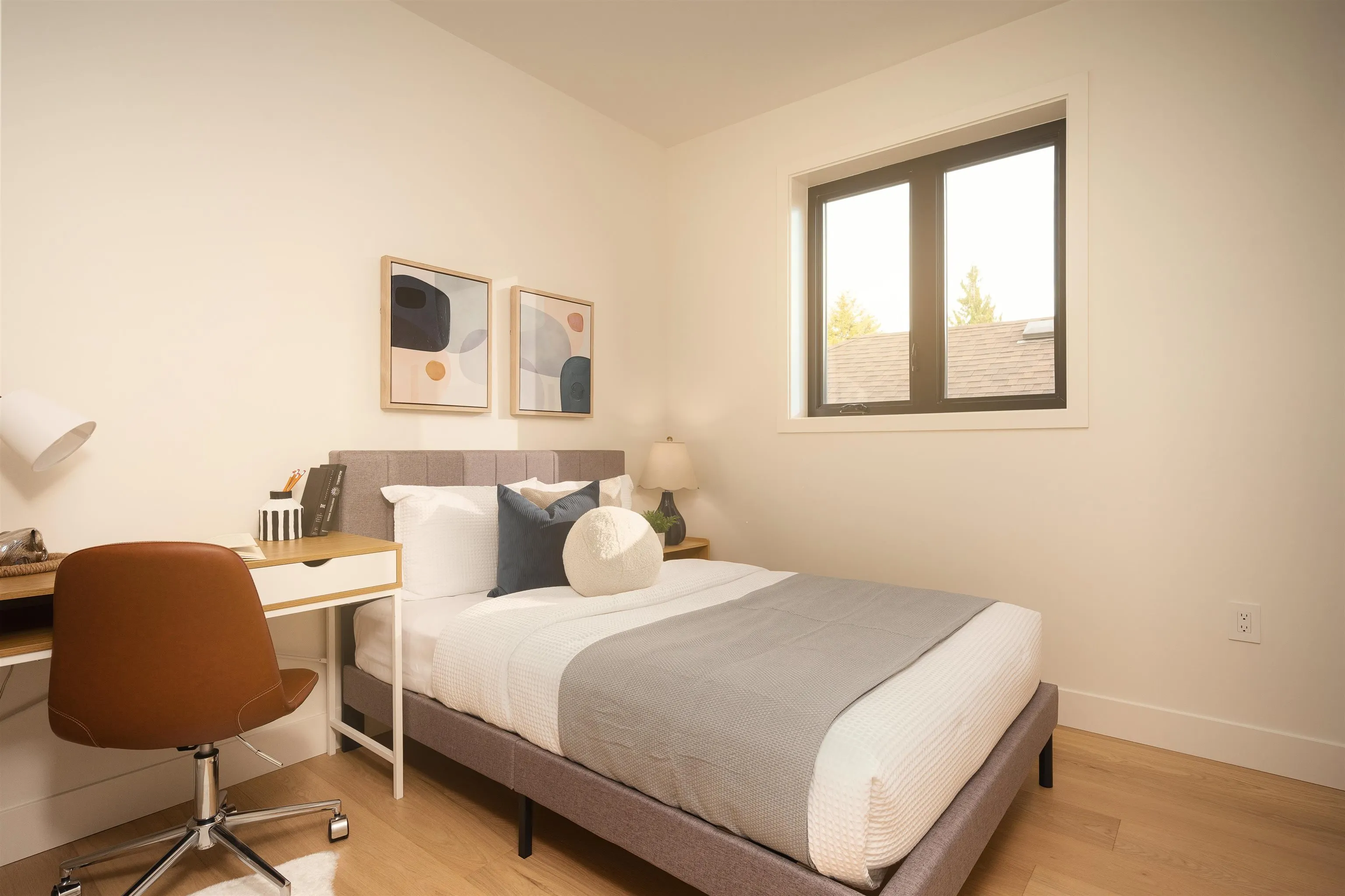 882 E 13 Avenue #1