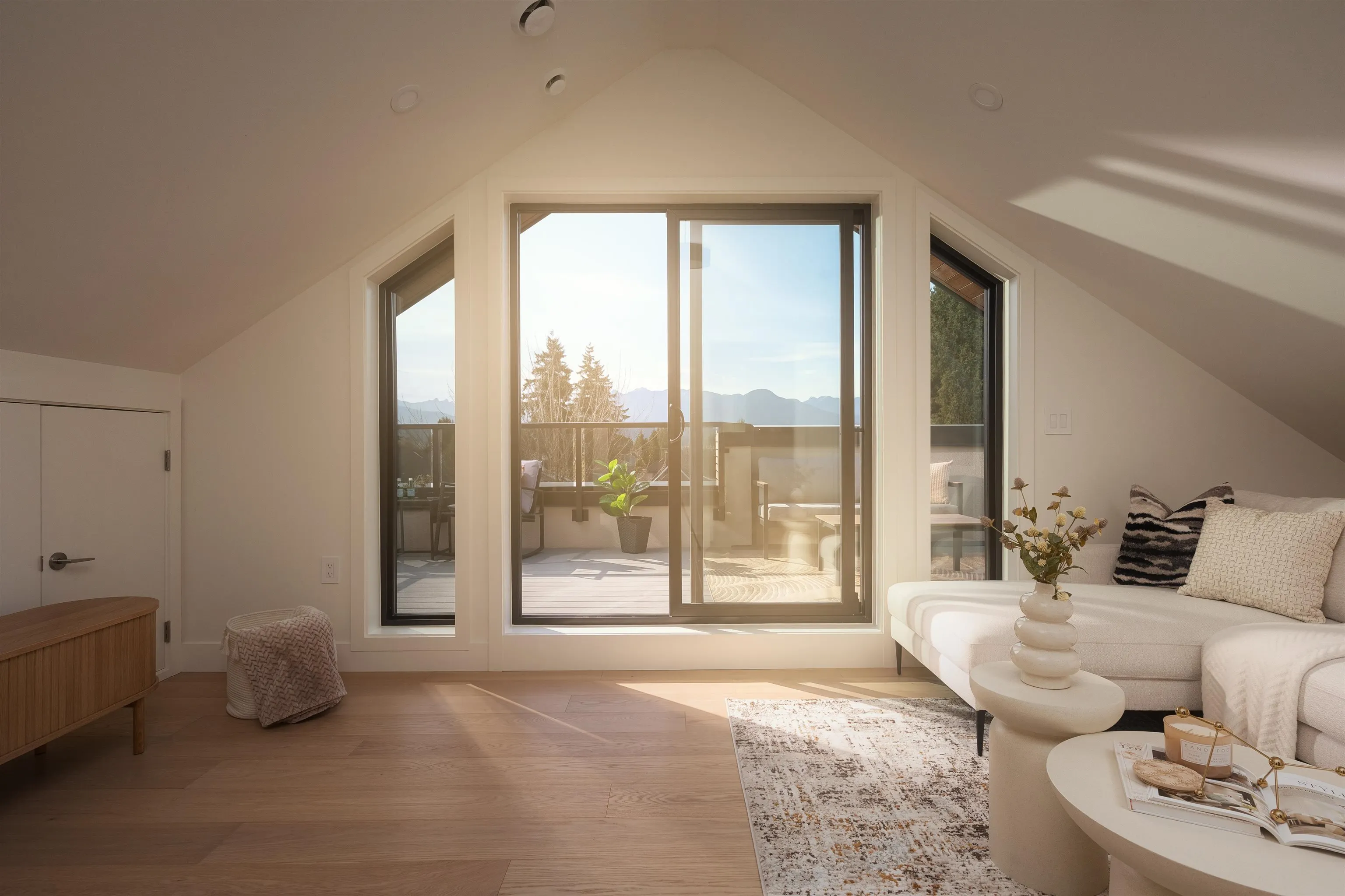 882 E 13 Avenue #1