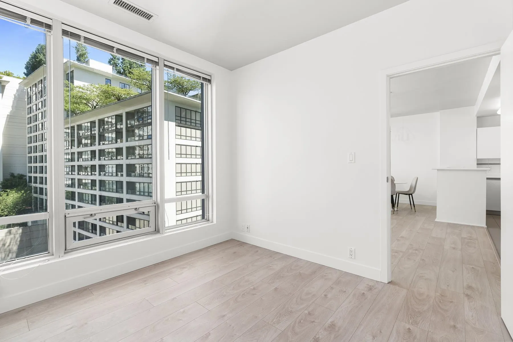 989 Nelson Street #1012