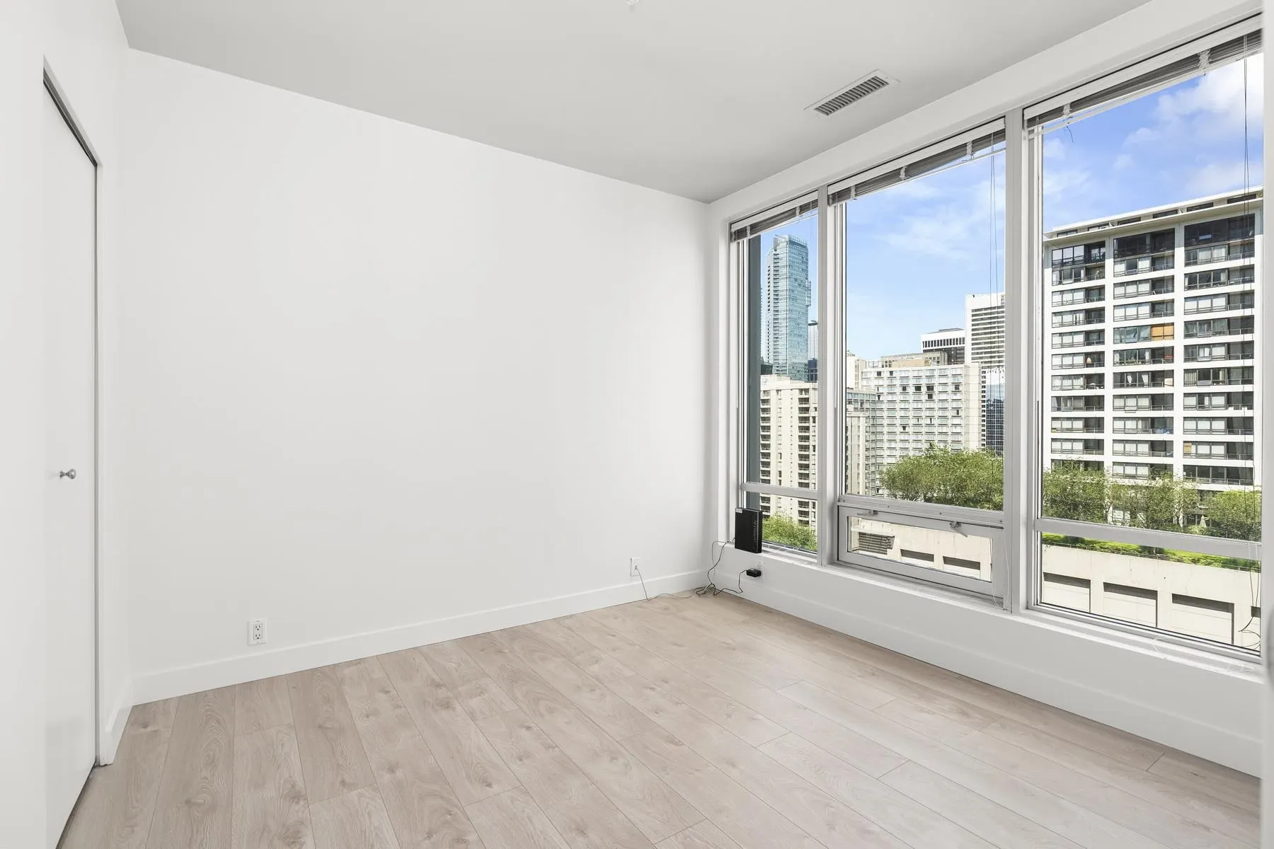 989 Nelson Street #1012