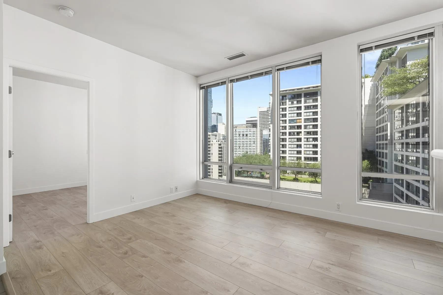 989 Nelson Street #1012