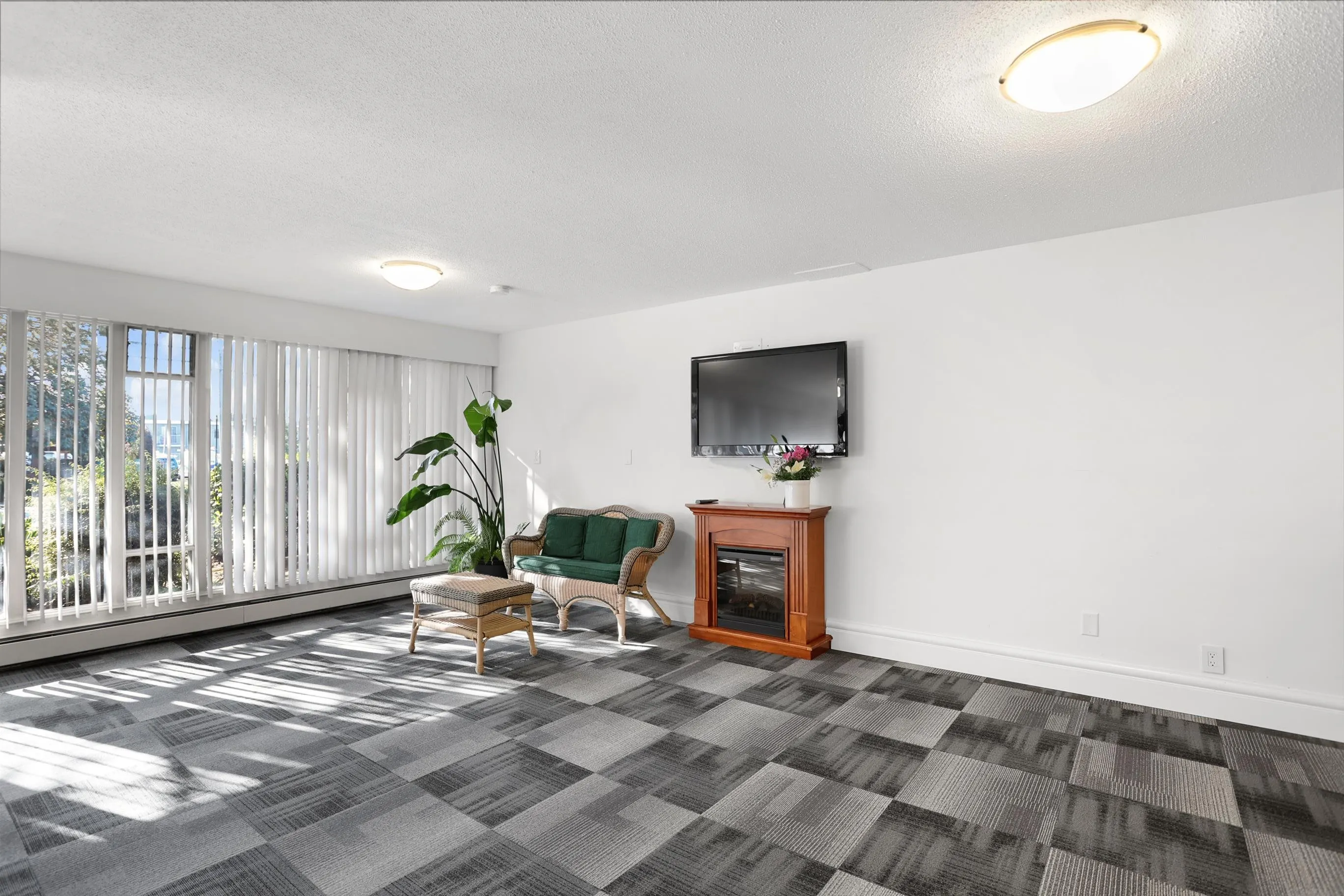 17707 57a Avenue #218