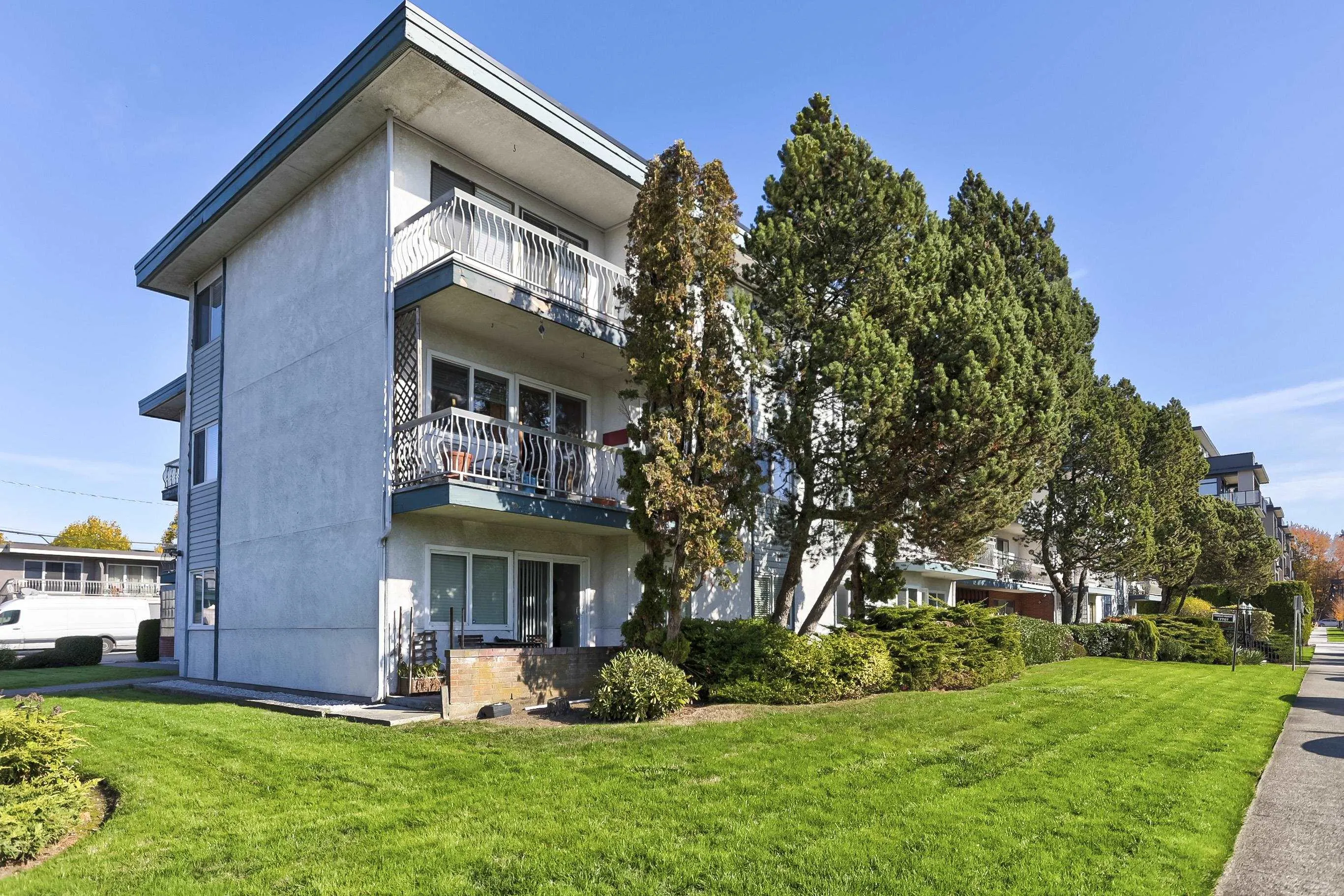 17707 57a Avenue #218