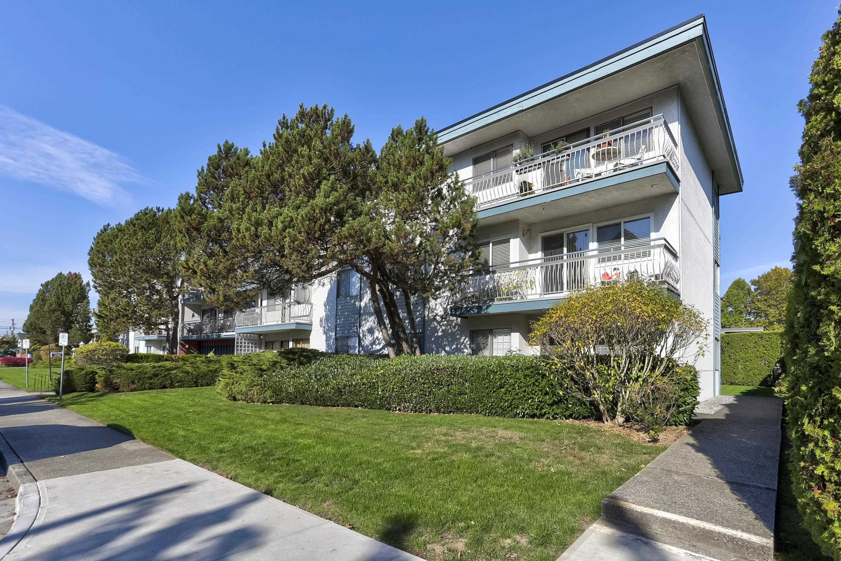 17707 57a Avenue #218