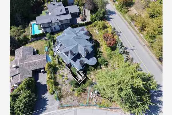 1889 Orchard Way