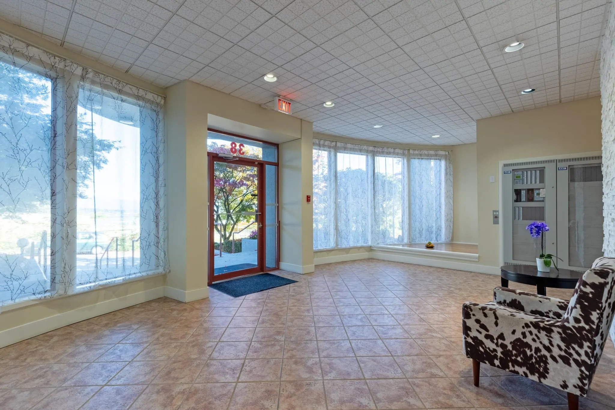 38 Leopold Place #602