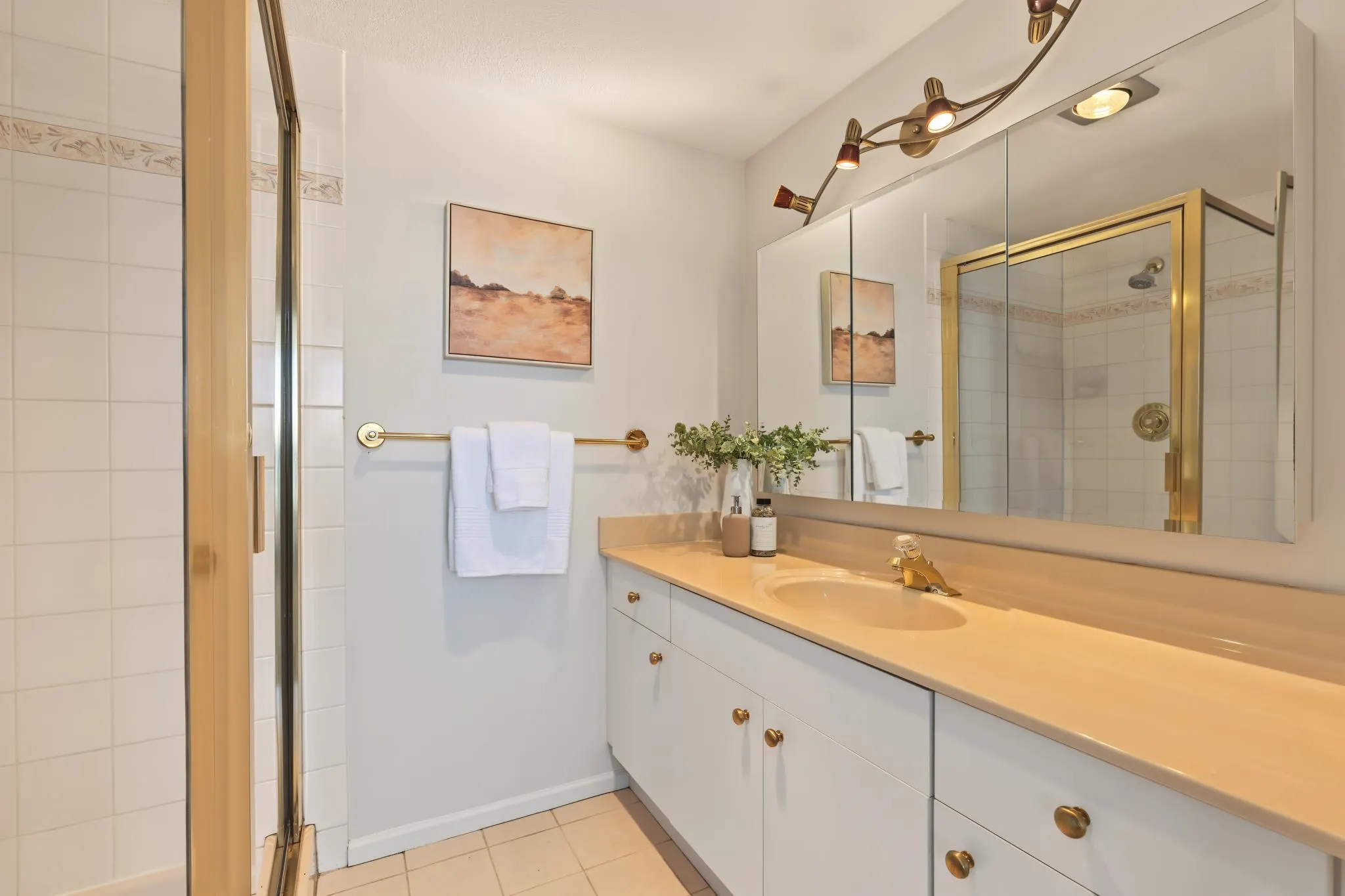 38 Leopold Place #602