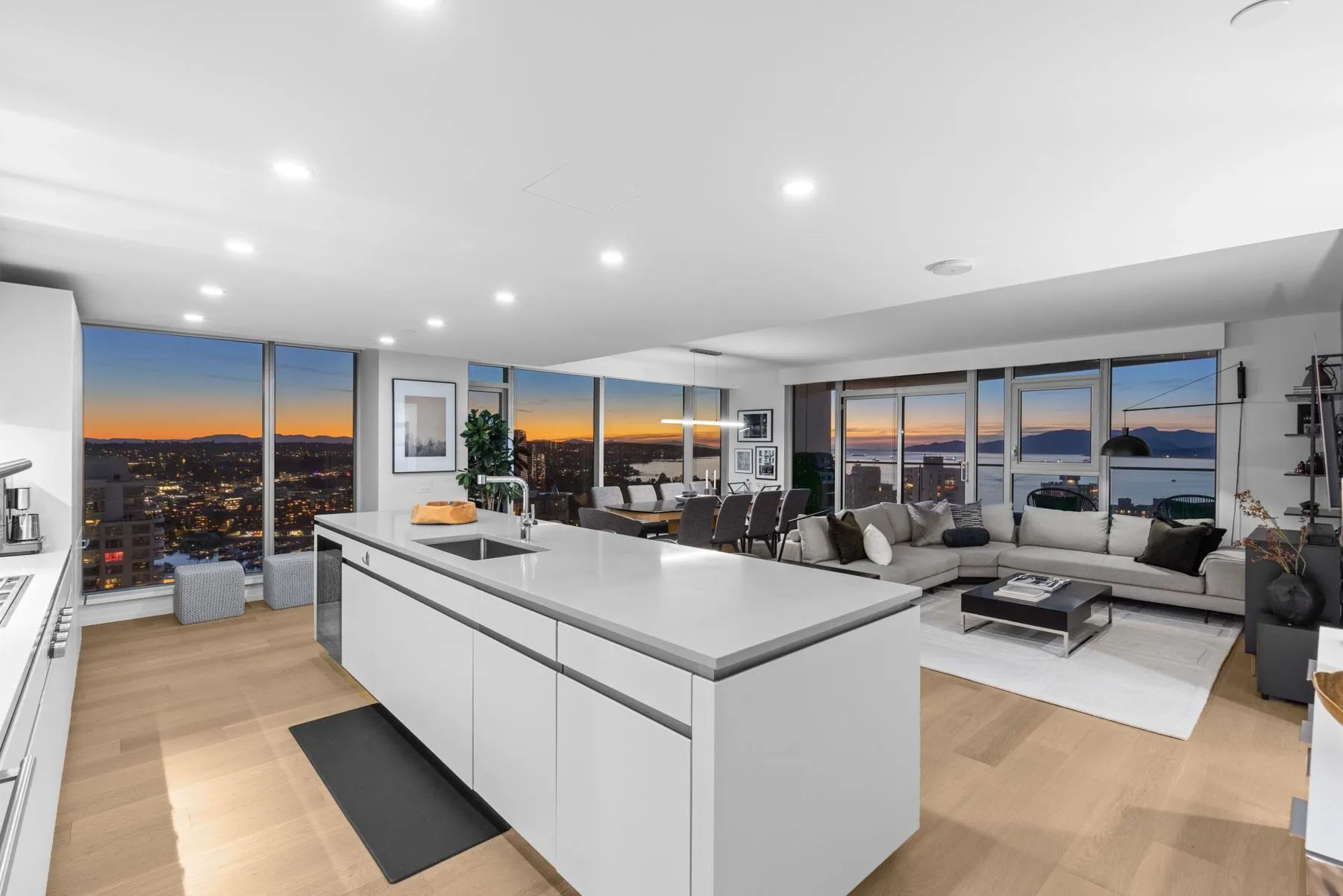 889 Pacific Street #2903