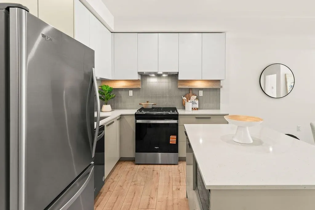 13788 76 Avenue #124
