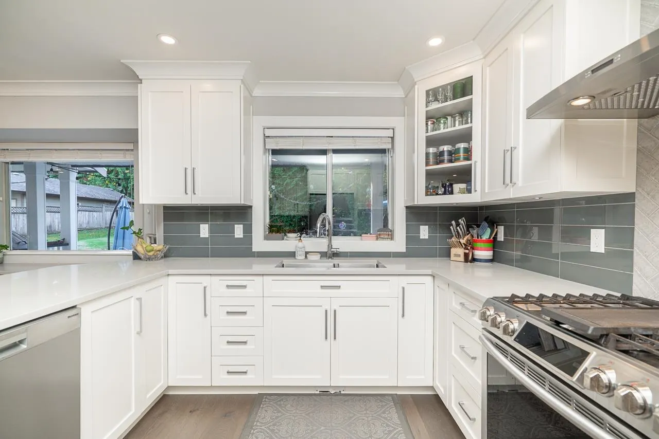 6143 Killarney Drive