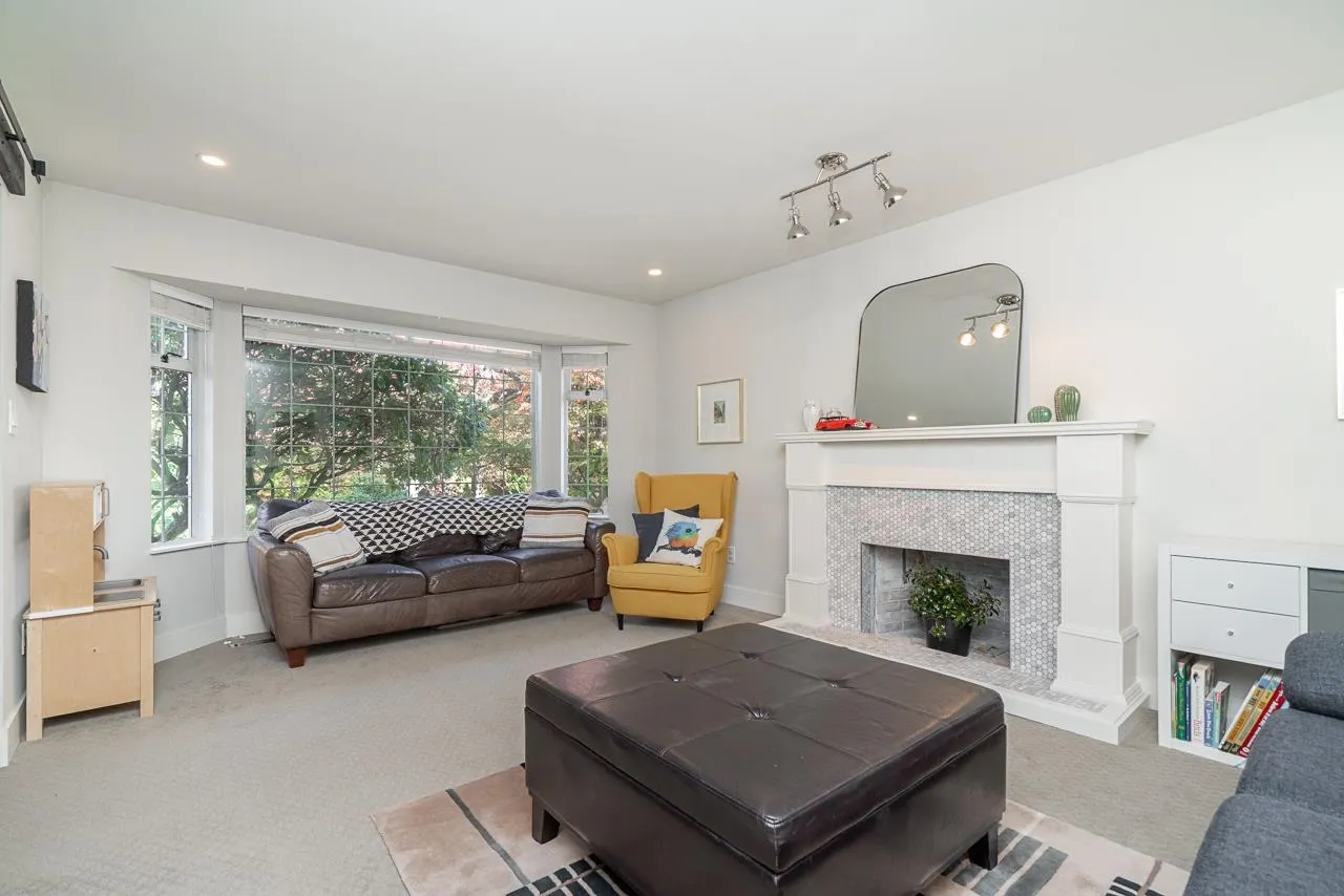 6143 Killarney Drive