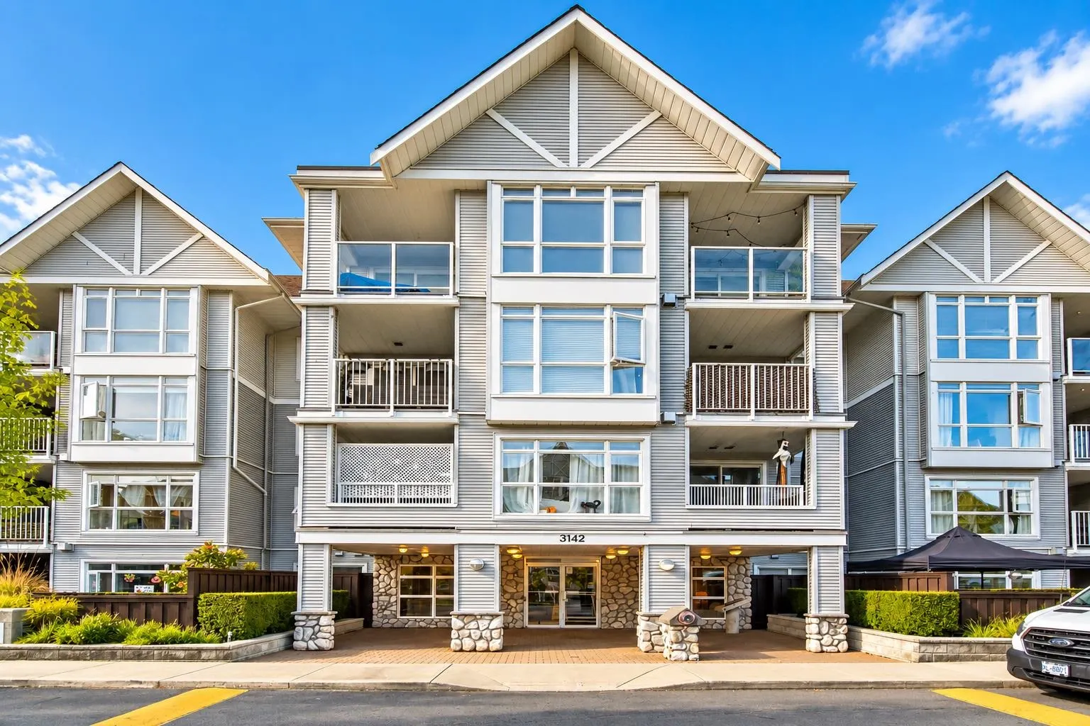 3142 St Johns Street #213