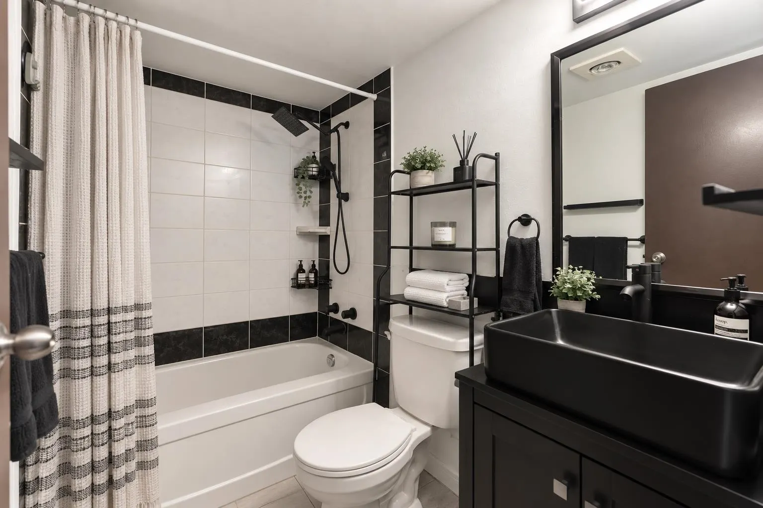 555 W 14th Avenue #104