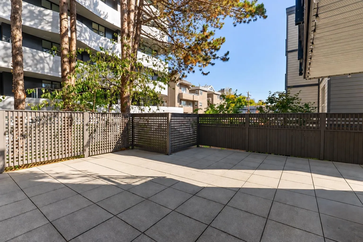 555 W 14th Avenue #104