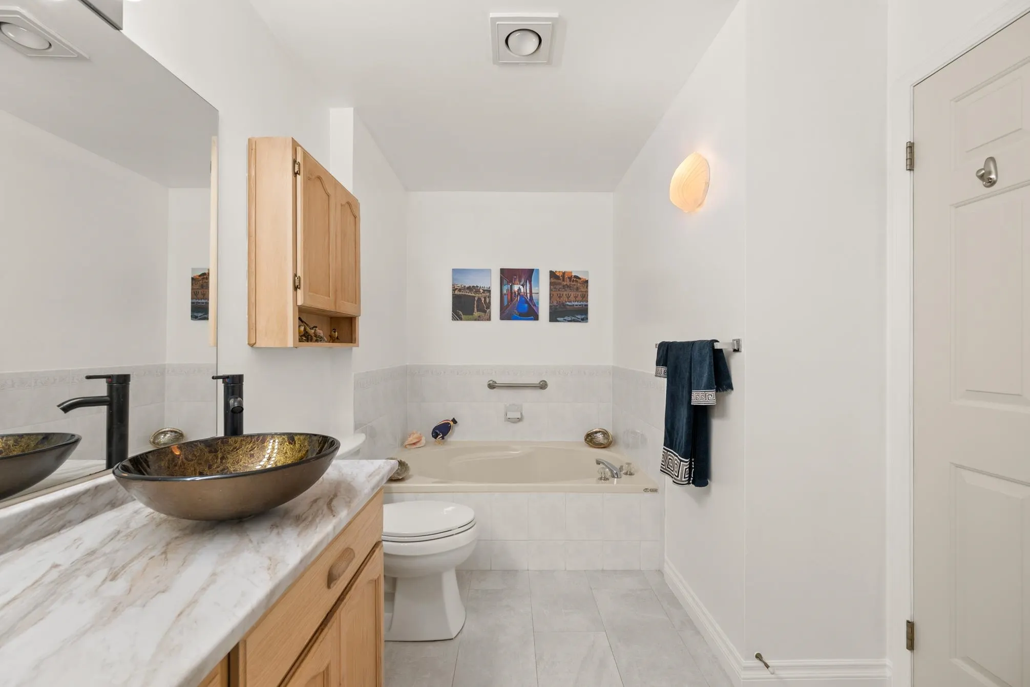 19649 53 Avenue #5