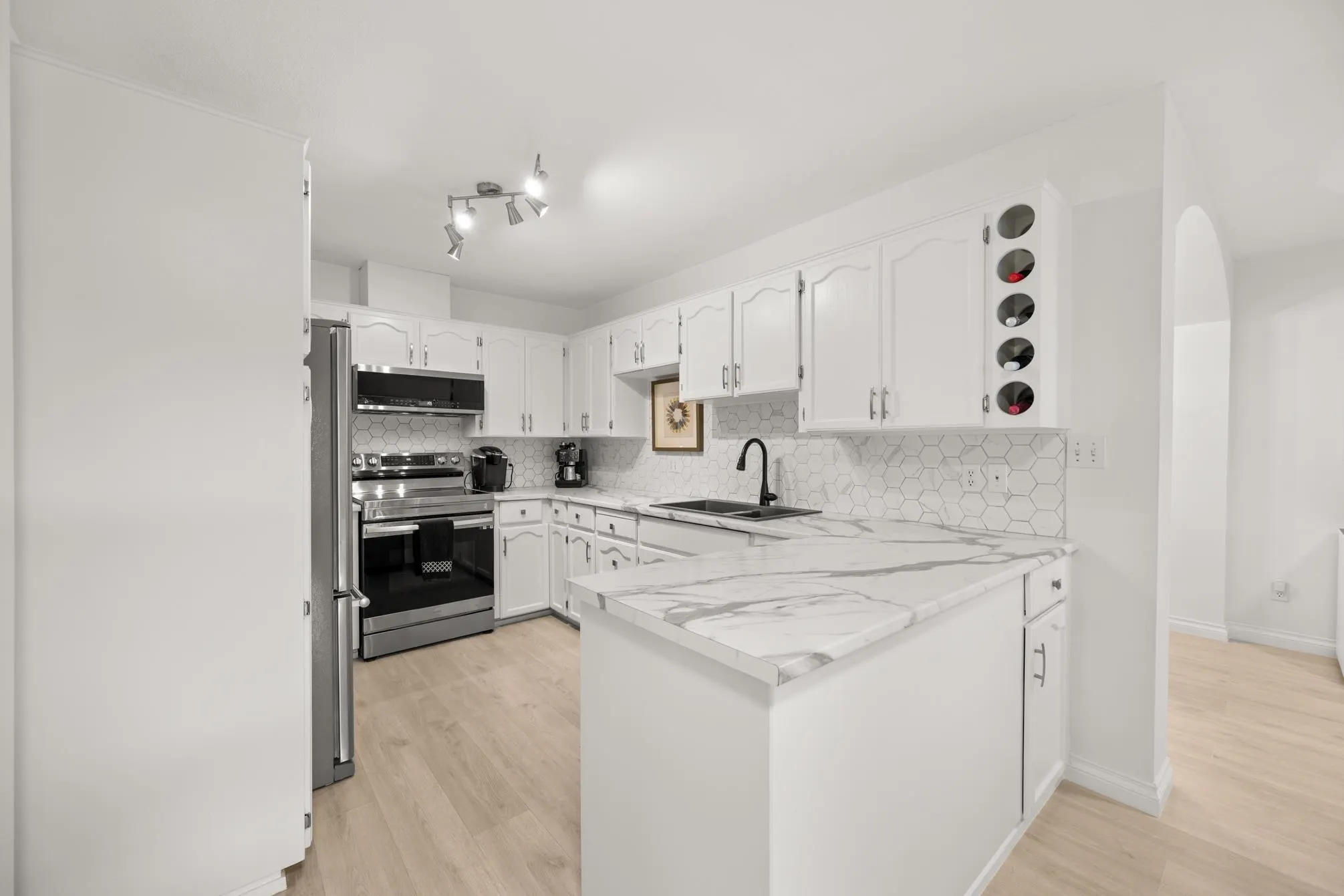 19649 53 Avenue #5