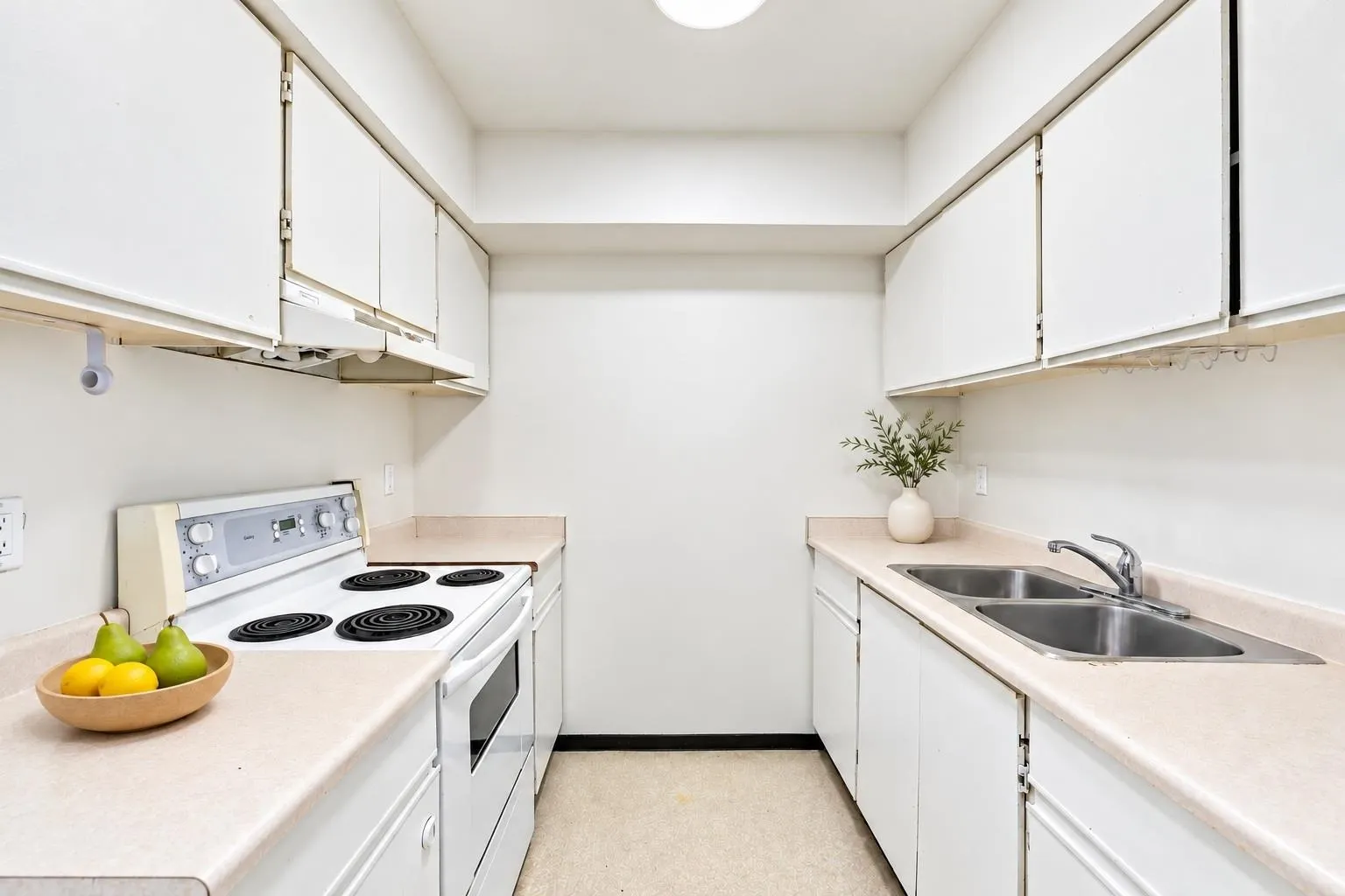 10511 Holly Park Lane