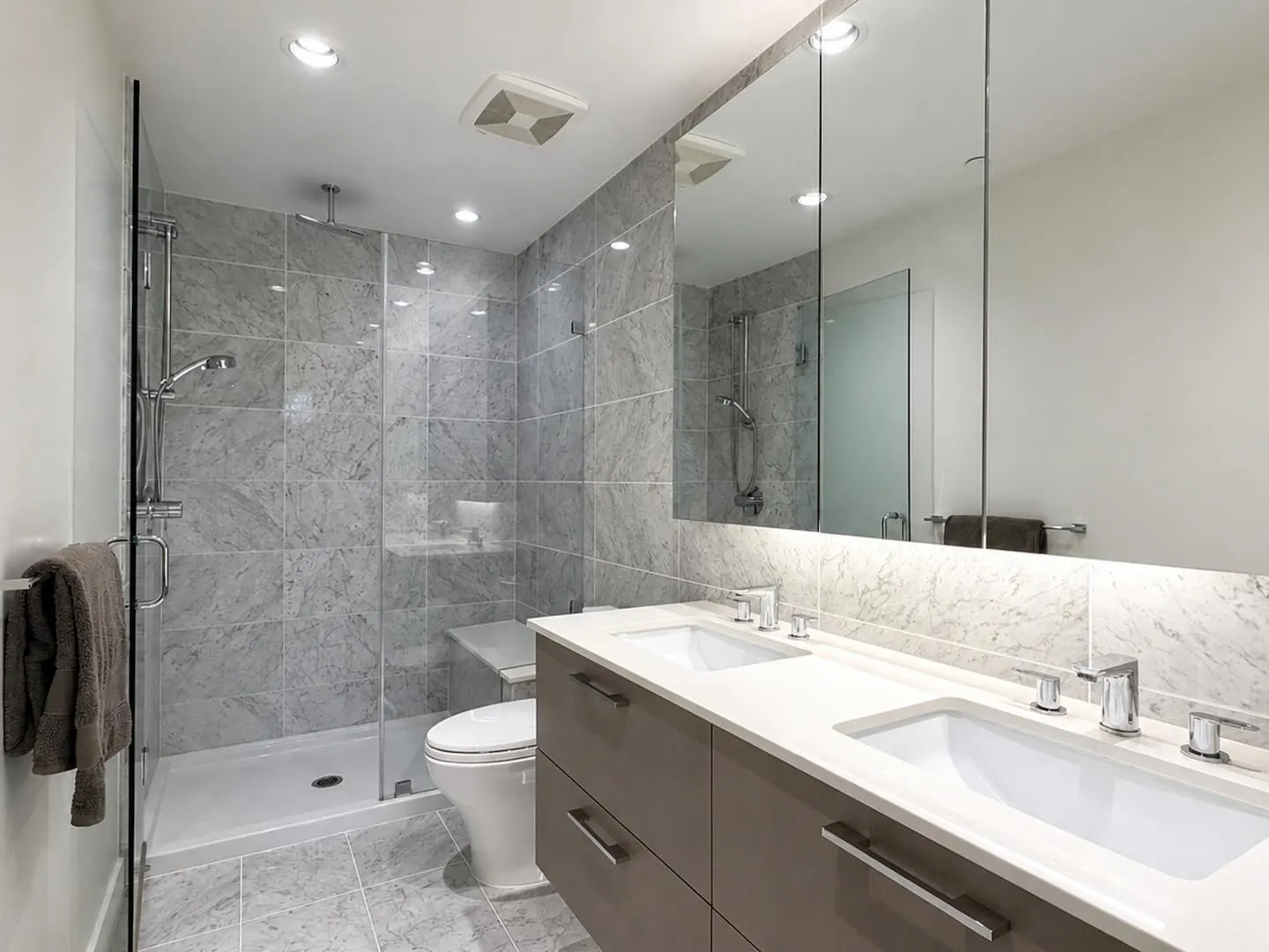 5410 Shortcut Road #303